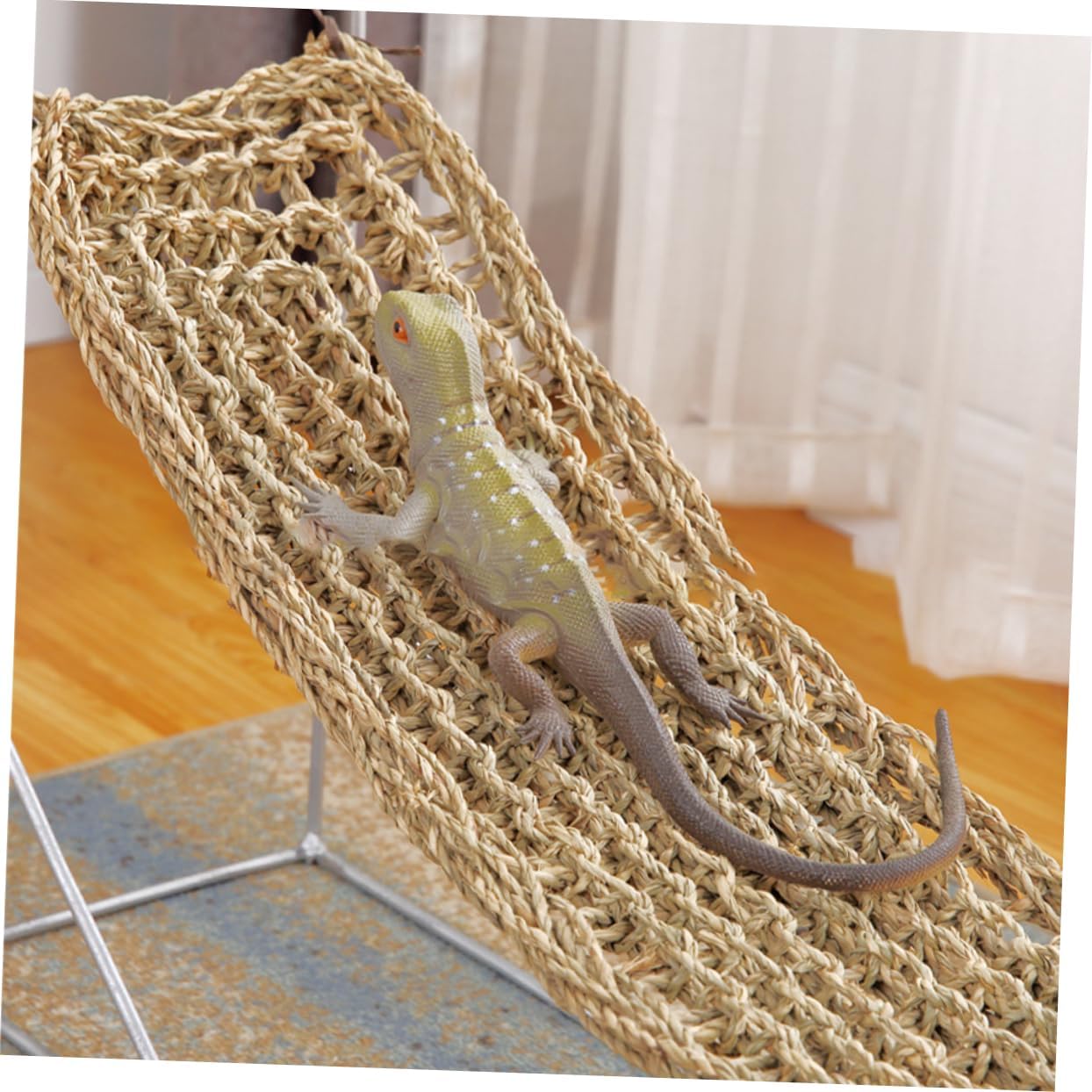 POPETPOP 2Pcs Reptile Hammock Beds Handwoven Seagrass Loungers for Lizards Bearded Dragons Compact Hanging Basking Pads for Terrarium Pets