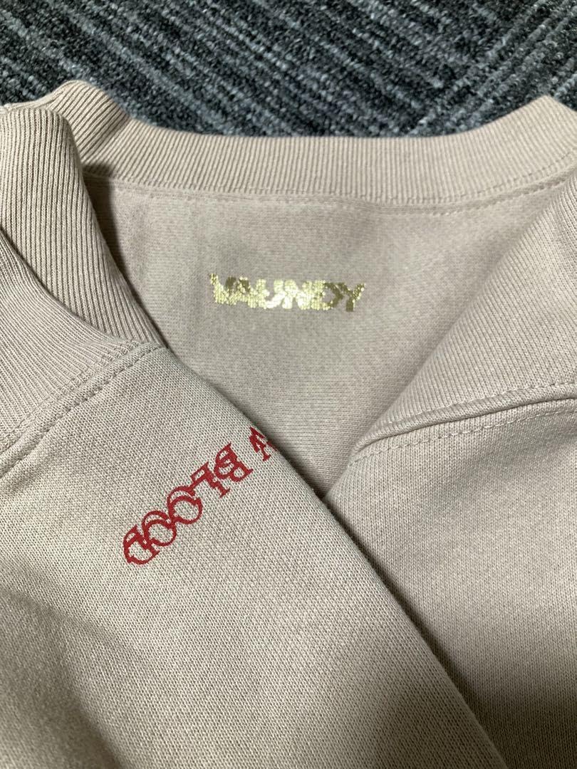 Amazon.co.jp: Vaundy CHAINSAW BLOOD トレーナー ピンク : ファッション