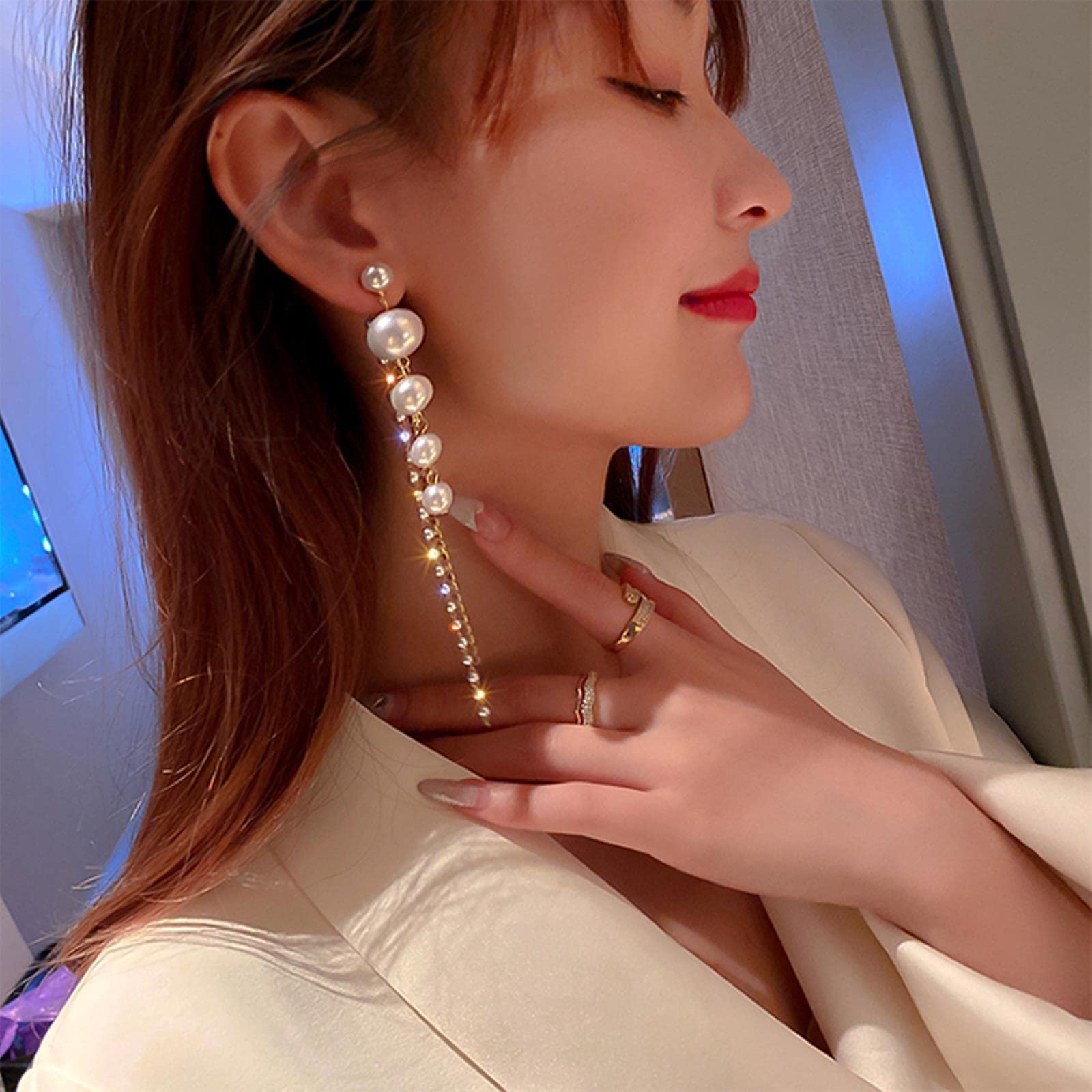 Amazon.co.jp: SHIYONGロングダングルイヤリング女性用ファッション 