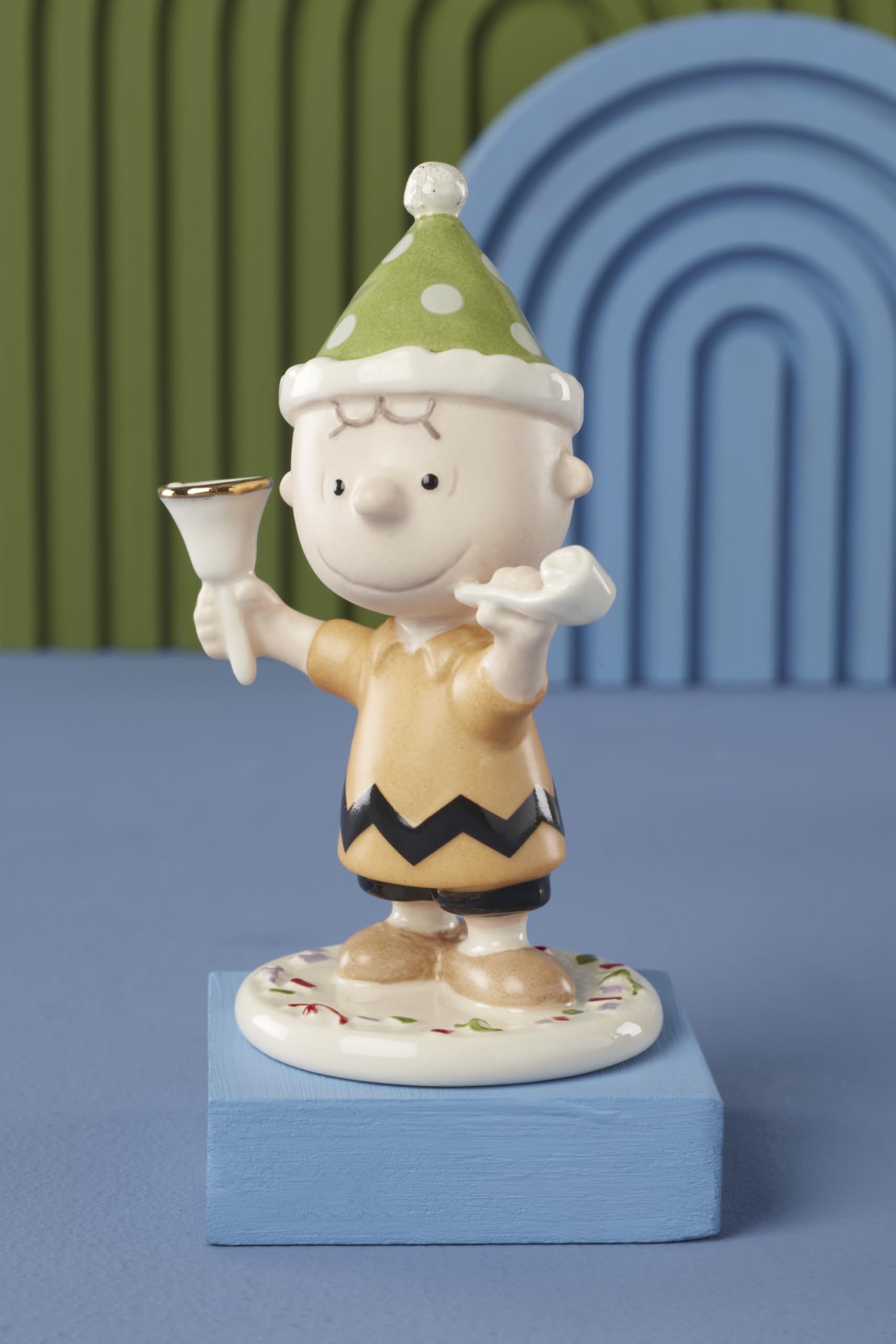 Amazon.com: Lenox 866598 Peanuts 5-Piece Happy New Year Figurine
