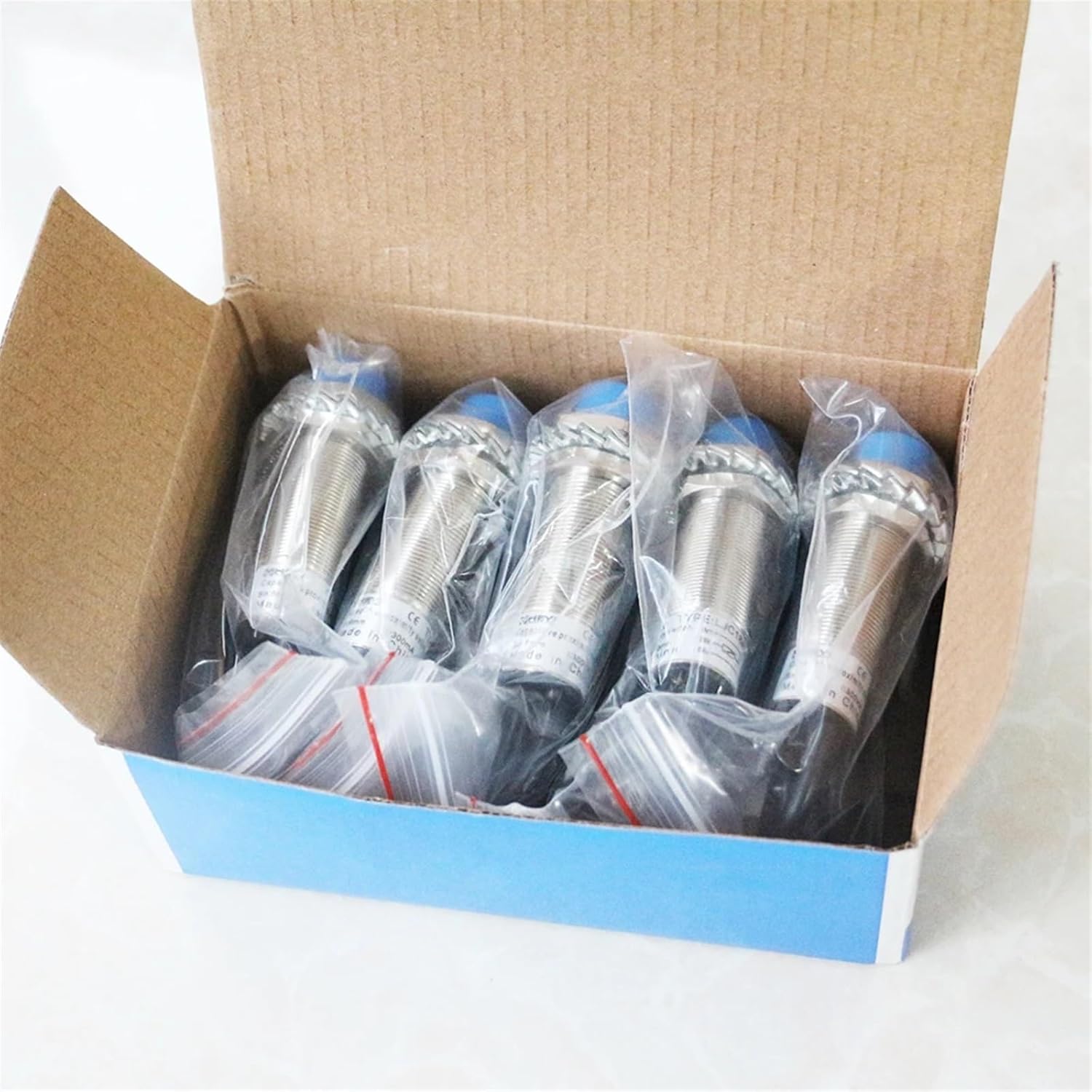 Capacitive Proximity Switch CM18 LJC18 Sn: 8mm DC6-36V AC90-250V NPN PNP NO NC NO+NC Capacity Proximity Sensor (Color : Sn Distance 0-5mm, Size : PNP_NC)