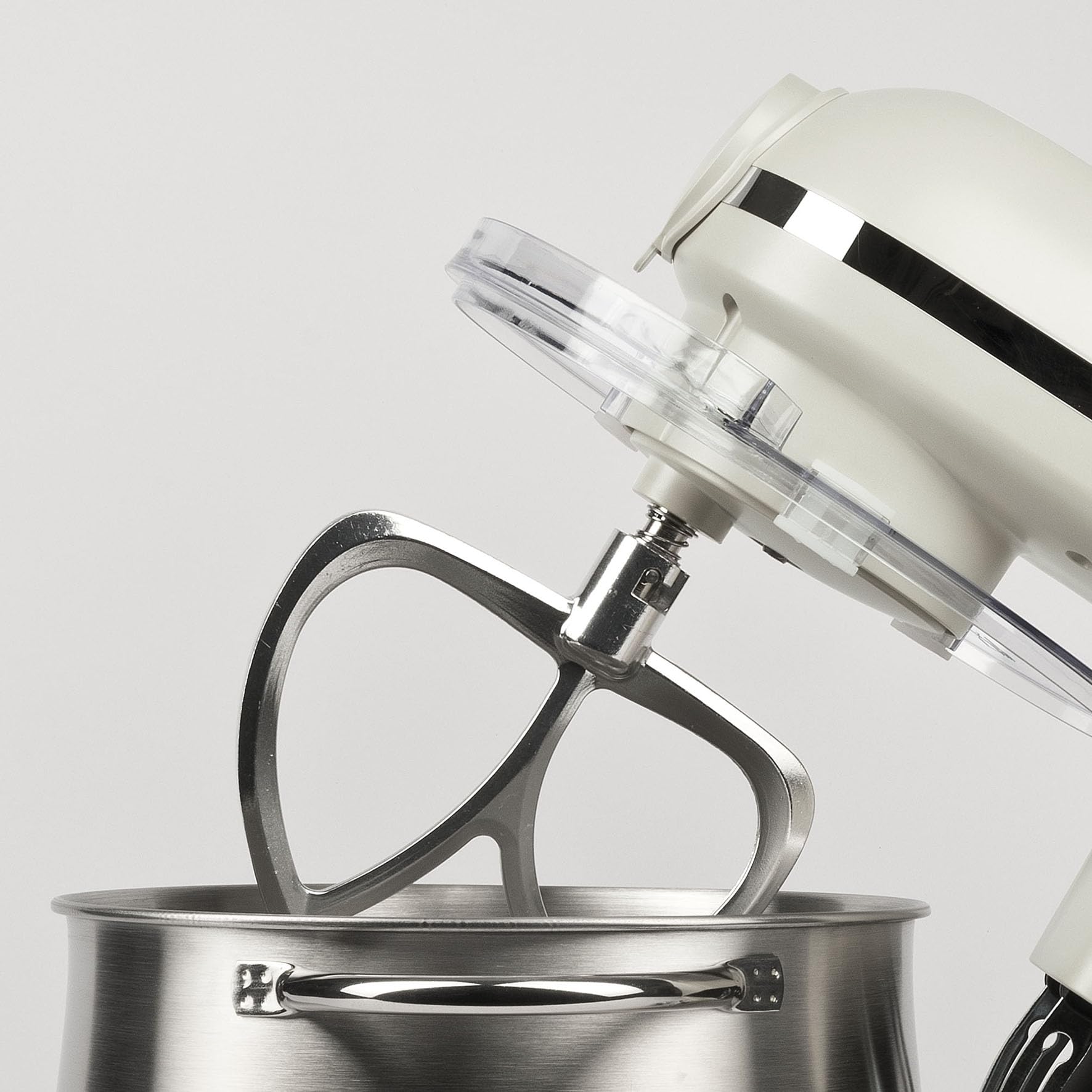 Girmi IM50 Impastatrice Planetaria, 2200W Max, 8 Litri, 6 Velocità, Pulse, Contenitore inox con maniglia, Dispositivo di sicurezza, Accessori inclusi, Panna