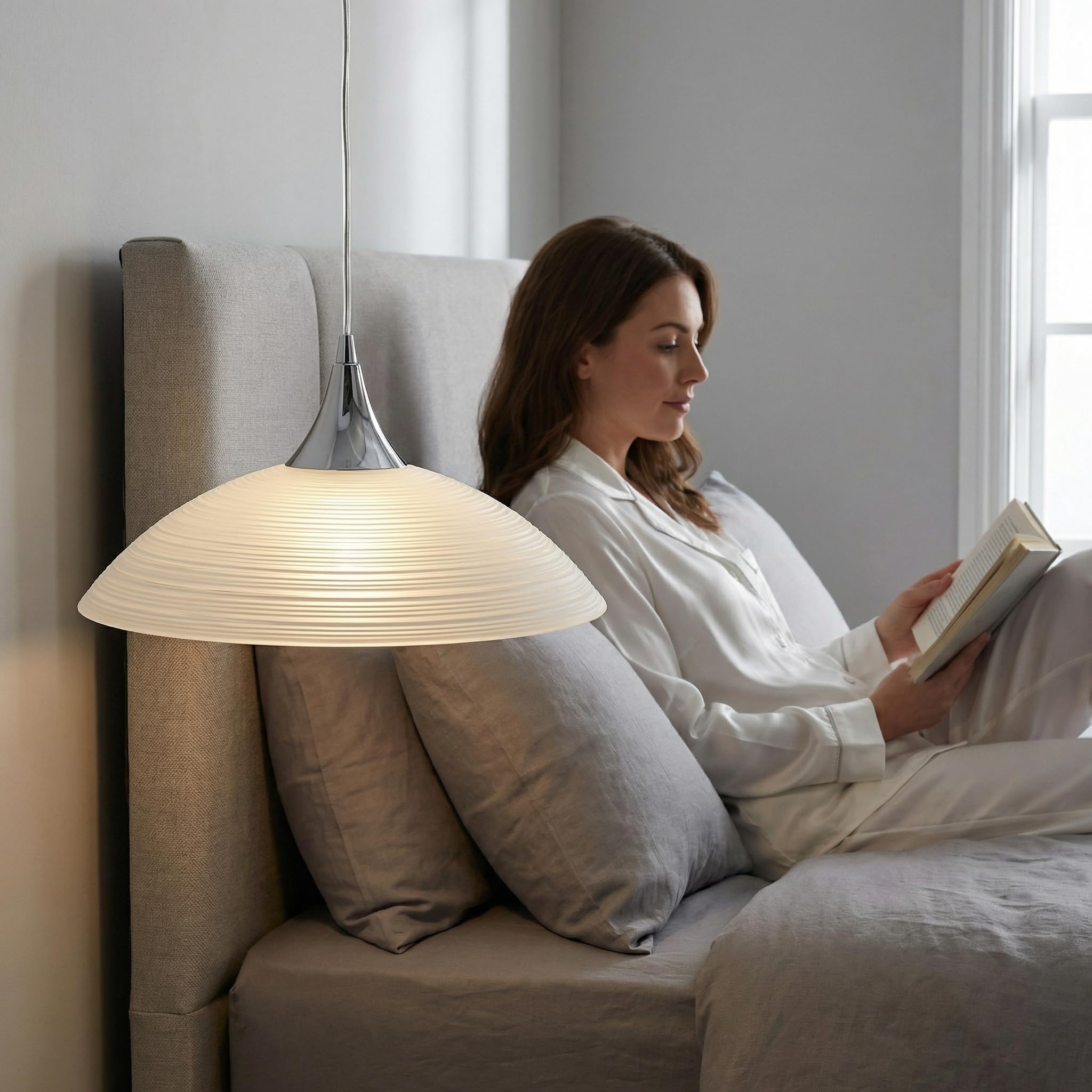 Lampadario Sospeso E27 Moderna in Vetro, Lampada a Sospensione Regolabile in Altezza con Elegante Finitura Cromata, Lampada per Sala da Pranzo, Cucina & Soggiorno