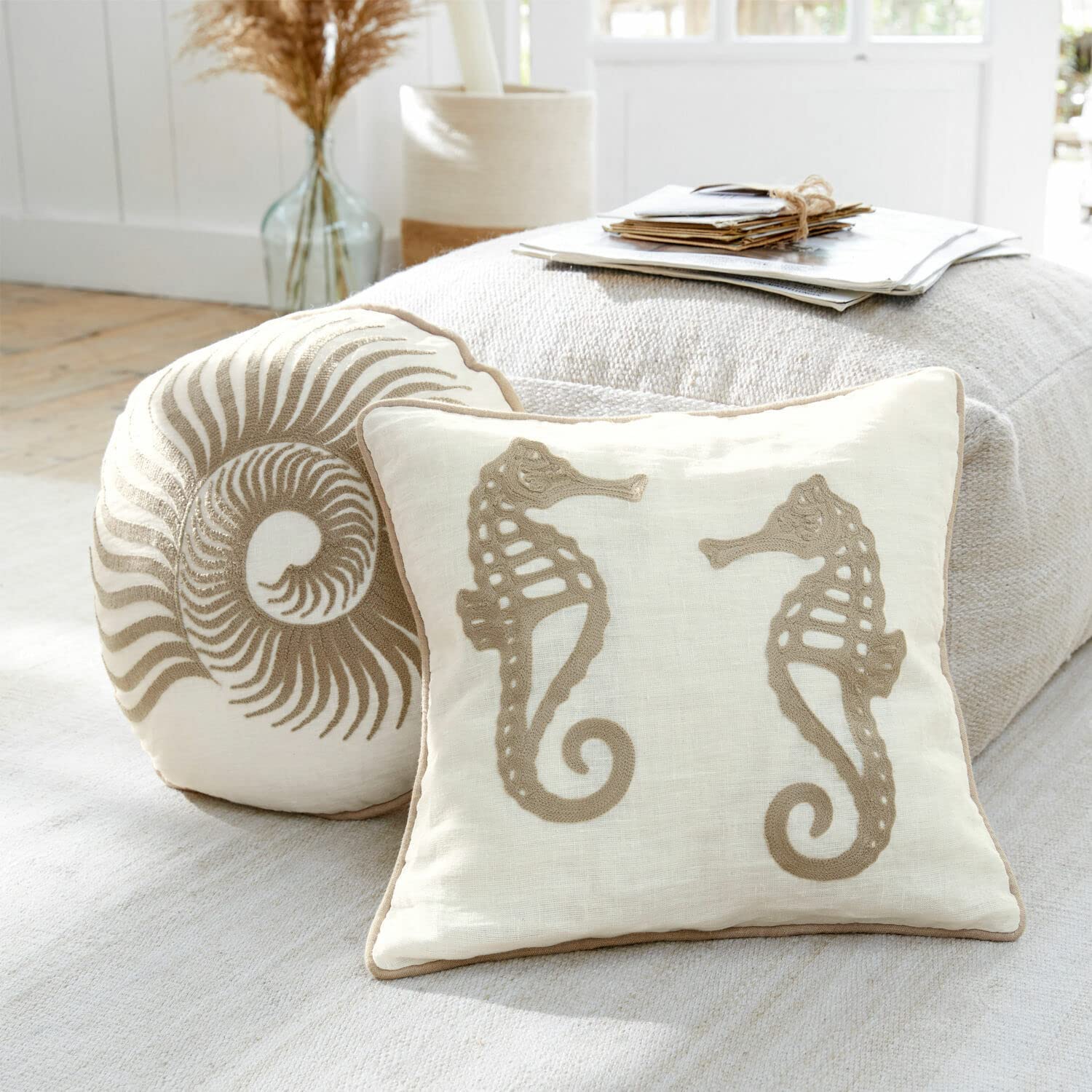 Loberon Bristol Coppia di Cuscini - Tessuto in Lino Naturale - Ricamato a Mano, Bianco/Talpa