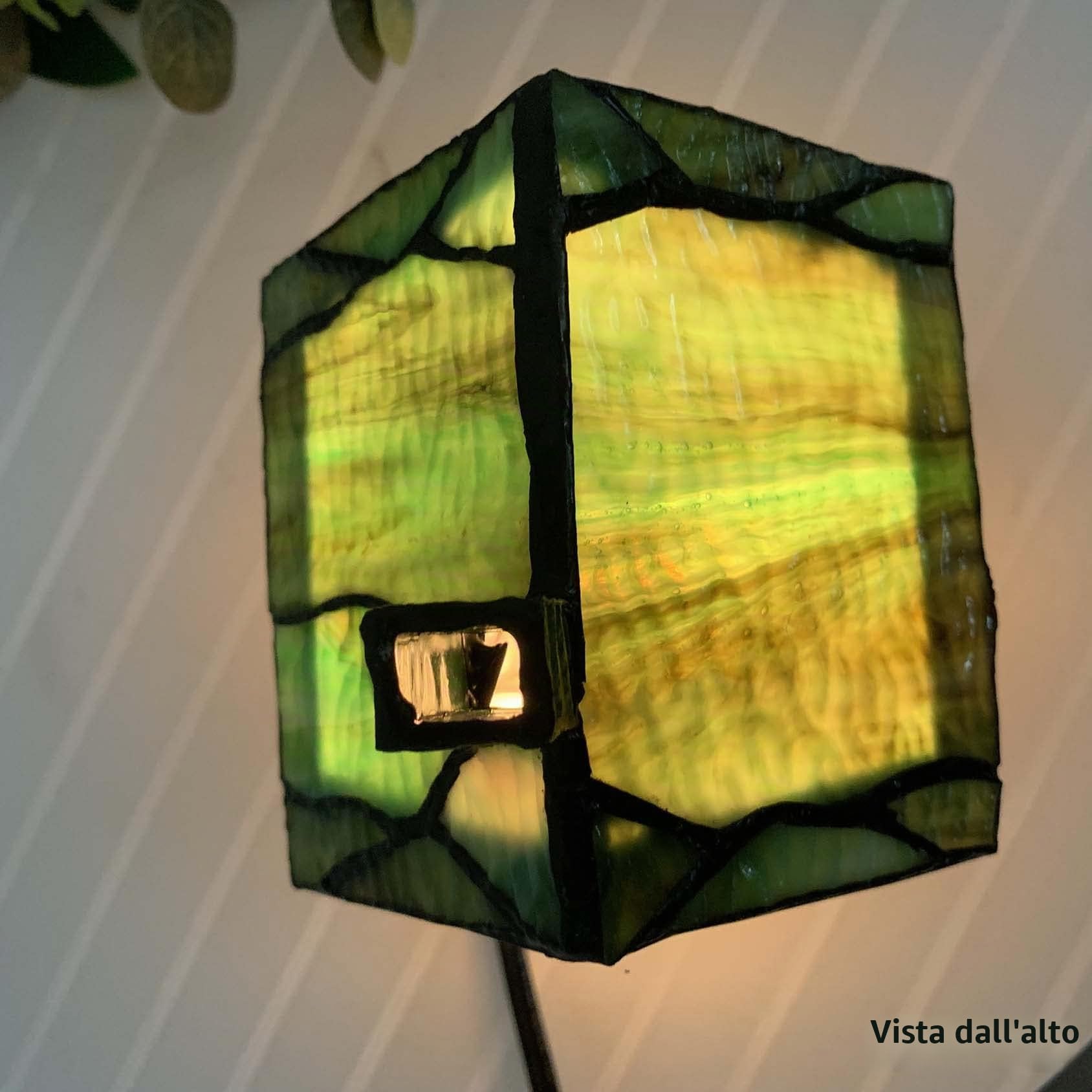 Bieye L30781 Lampada da tavolo a forma di casetta per uccelli in vetro colorato in stile Tiffany per l'arredamento della casa (altezza 7 pollici, girasole)