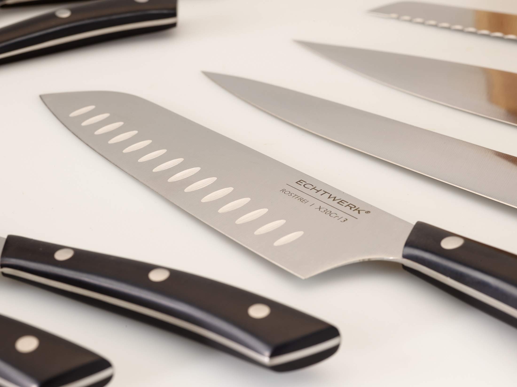 ECHTWERK Messerblock Set "Premium", mit Küchenmesser Set aus Klingenstahl, Messer Set inkl. Schere & Wetzstahl, Akazienholz Block/Messerhalter mit rutschhemmenden Füßen, ergonomischer Griff, 15tlg