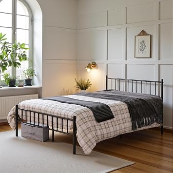 buybyroom Small Double Bed Frame, Suitable for 120x190 cm Mattress, Black