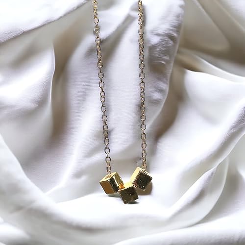 Miniatura 4 de Dainty Stainless Steal 17" necklace 3 tiny geometric cubes. Not fading hypoallergenic, comes in gold and silver. HANDMADE BALOOLA jewelry. Dainty