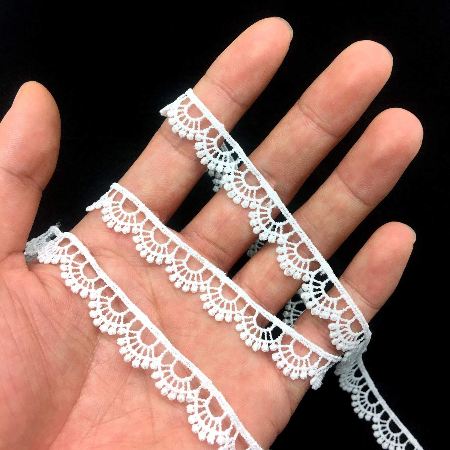 FQTANJU Crocheted Lace Trim DIY Craft Ribbon 1/2'' x 5yds, Scallop Edge for Sewing Making,Gift Wrapping and Bridal Wedding Decorations (White)
