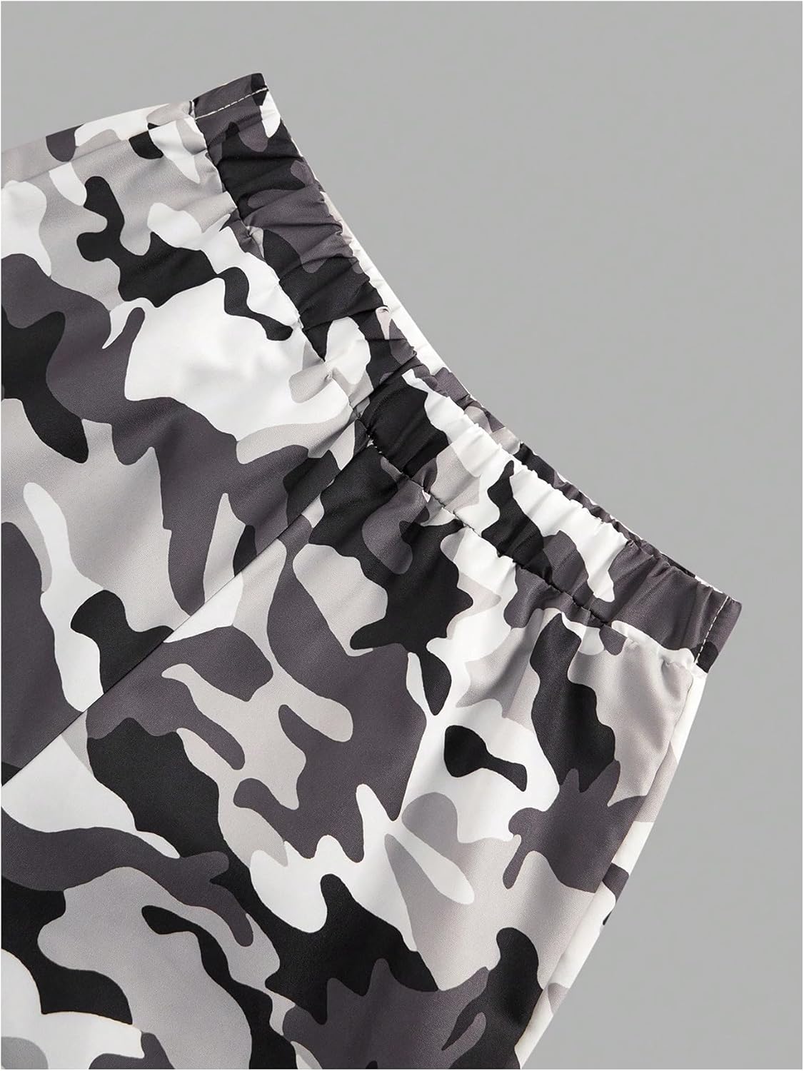 OYOANGLE Girl's 2 Piece Outfits Y2K Short Sleeve Ruched Graphic Tee and Camo Cargo Pants Clothing Set - Image 4