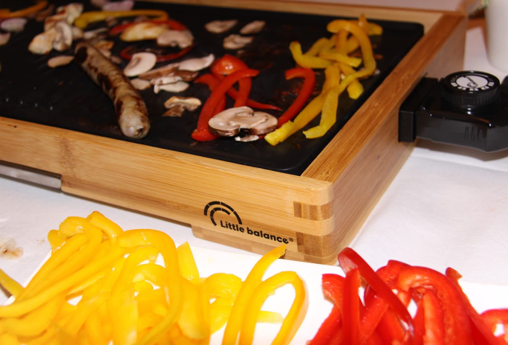 LITTLE BALANCE Happy Plancha Bambù 8280 - Piastra elettrica 2 in 1: Piastra e Grill - 1 singola teglia - Tutti i tipi di alimenti - Potenza 2200 W - Bambù genuino