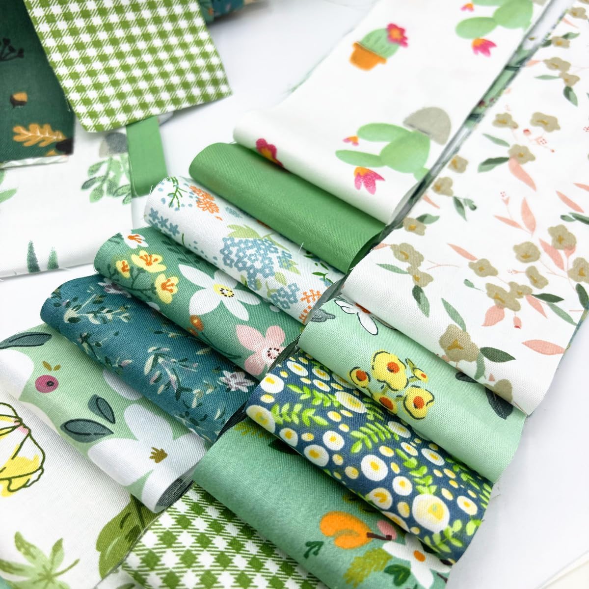 40 Pcs Jelly Roll Fabric Strips for Quilting Fabrics, Sewing Supplies 2.6 Inch Precut Cotton Fabric Bundles, Perfect for Quilt Projects,Floral Patchwork Leaf Green image 2