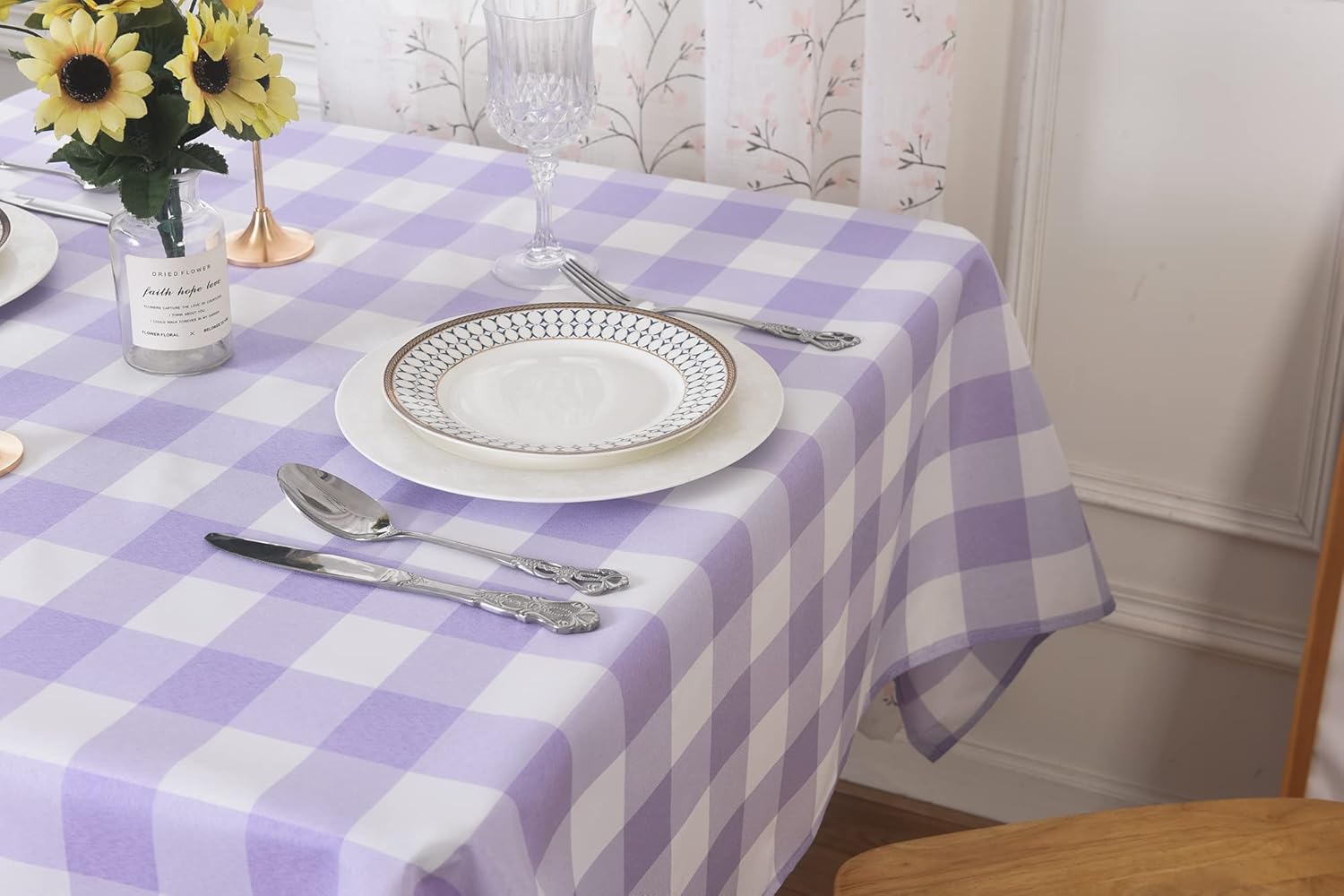 Cupuamon 2 Pack Waterproof Polyester Fabic Rectangle Checkered Tablecloth，60x120 Outdoor Table Cloth，Oil Stain Prevention Table Cloth for Pinics and Parties（Lavender and White）