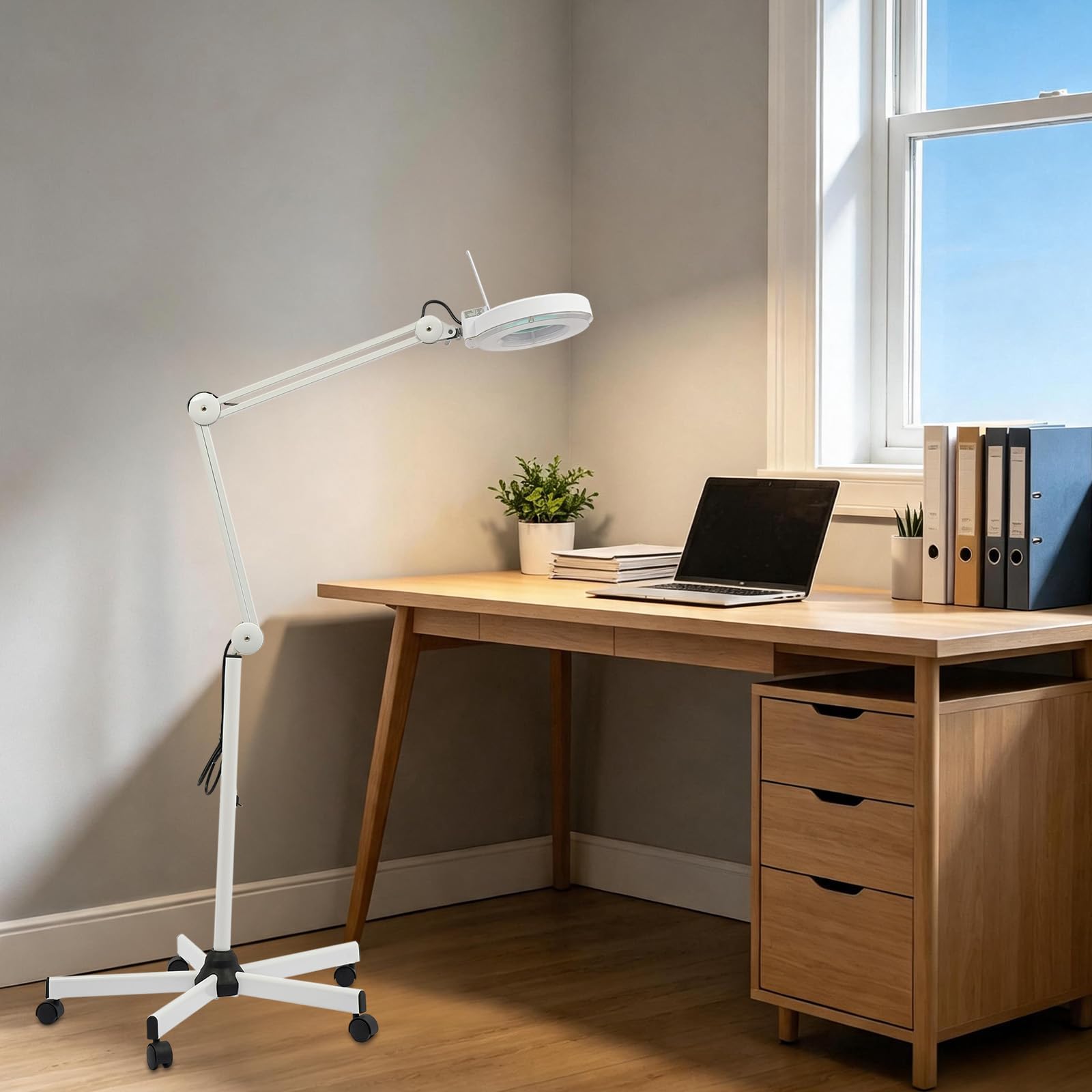 Lupenleuchte 5X, 120 LED Lupe mit Licht und Rollstativ für Kosmetik | Glaslinse 12,5cm, 5-Fach Vergrößerung, 120 LED, Rollstativ, 5 Rollen, für Nähen Lesen Modellbau Juweliere
