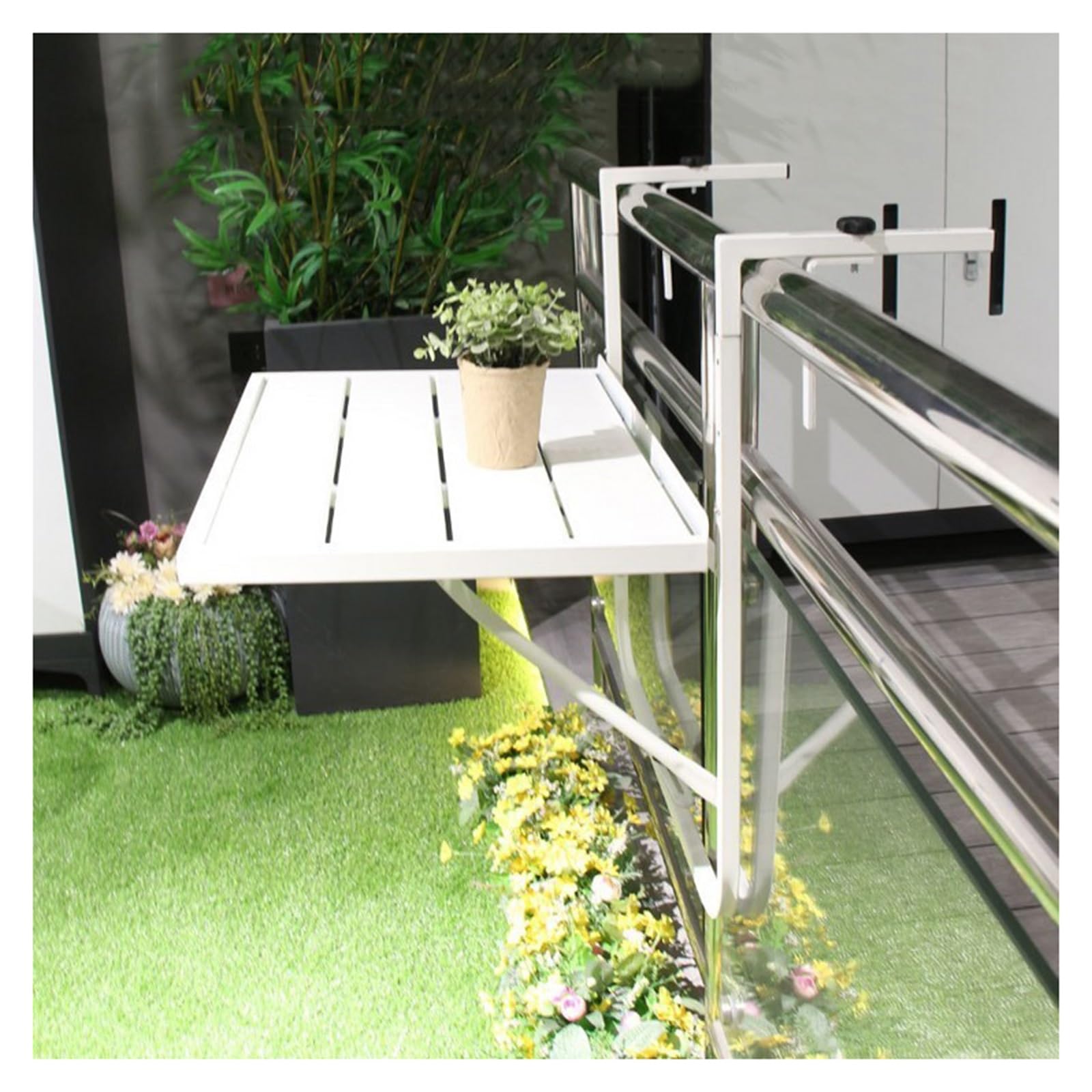 Barre de balcon pliante blanche pour savourer un café en terrasse