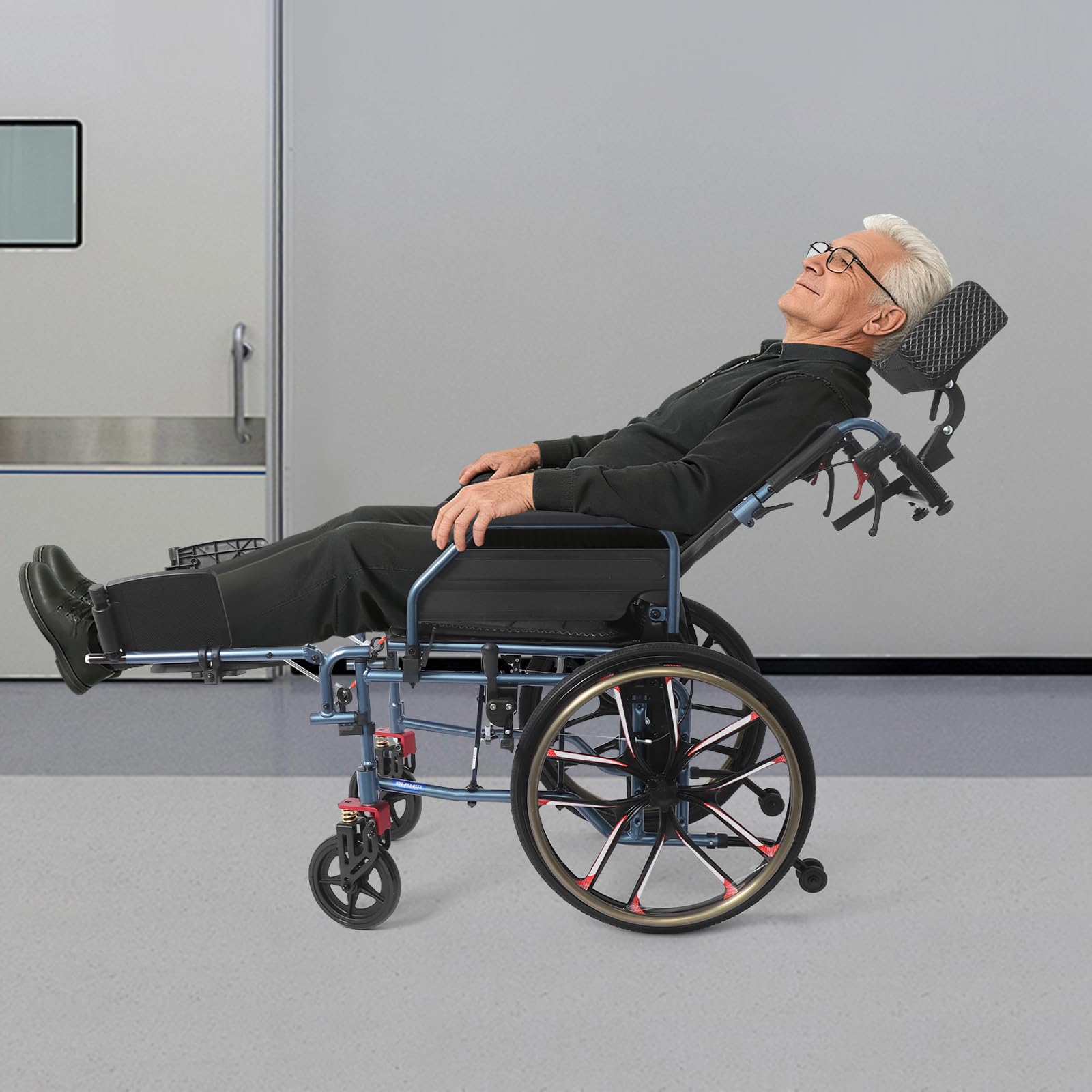 Silla de ruedas plegable de hasta 100kg con ruedas traseras/delanteras de 20/7in,cinturón de seguridad,reposabrazos plegables,ruedas antivuelco,Silla de ruedas de tránsito para personas mayores,viajar