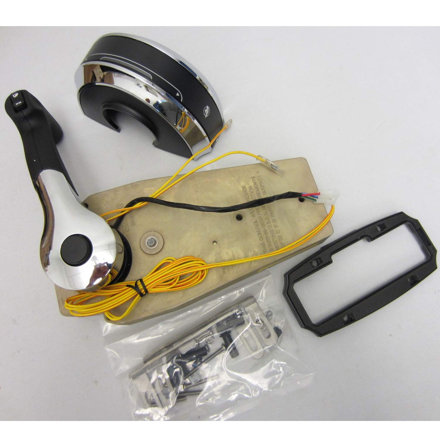 Quicksilver RC-SINGL Outboard Console Remote Control For Salt Water 4 Stroke 9 HP Gasoline Key/Remote Start Transom Mount Mercury/Mariner Outboards 1993+ Force 40+ HP