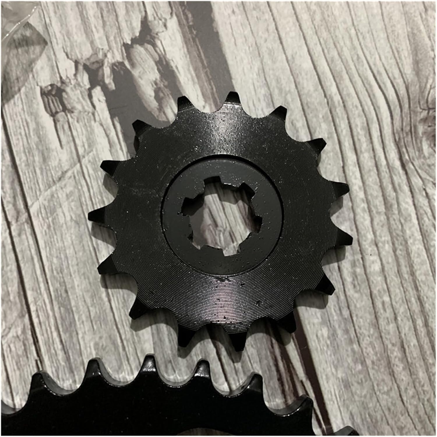 Motorcycle Accessories Curved Beam Chain Set for JYM110, E8, F8, JS110-9E, X6 - Durable and Reliable Performance