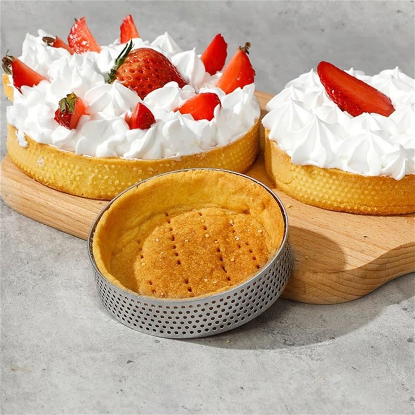 Lot de 12 moules à tarte perforés en acier inoxydable anti-adhésif pour tartes, mousses, quiches et desserts – Idéal pour la pâtisserie maison