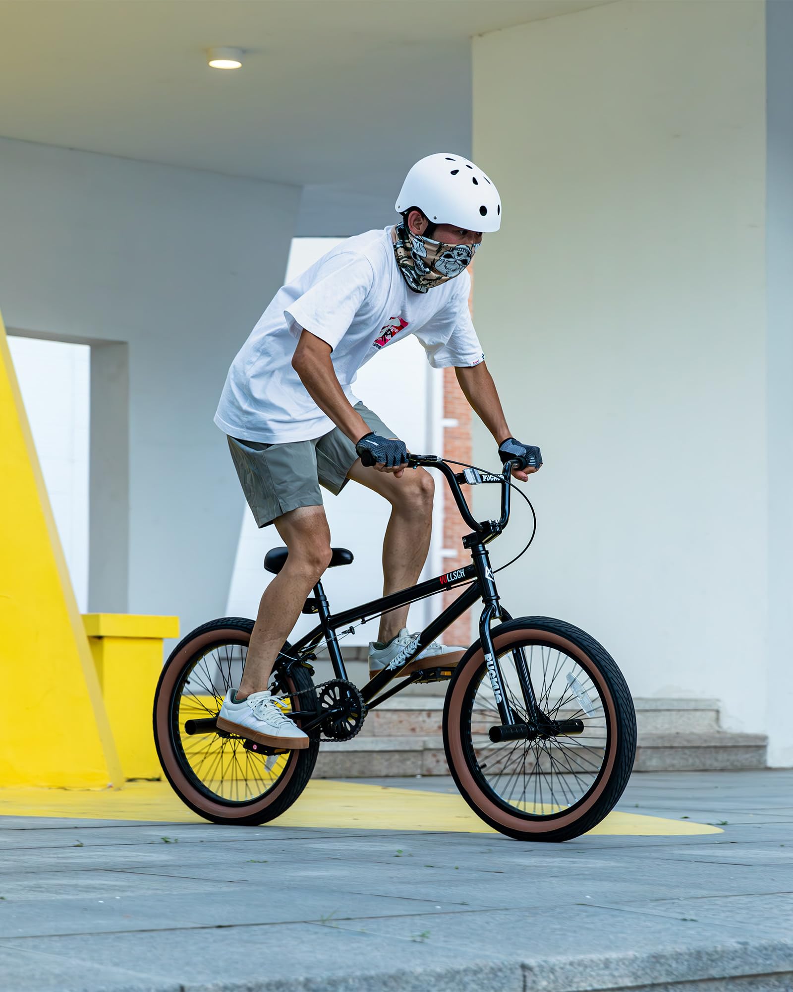 Freestyle BMX Bikes 20 Inch Kids Bicycle with 4 Pegs for 8-15 Years Old Teens, Boys, Girls, Beginner-Lever Riders,Multiple Colors