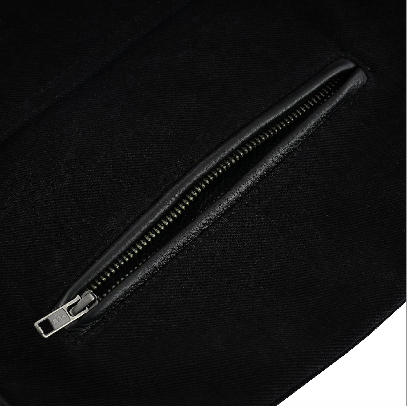 Mens Hybrid Motorcycle Full Grain Leather and Bull Denim Heavy Duty Vest - Image 7