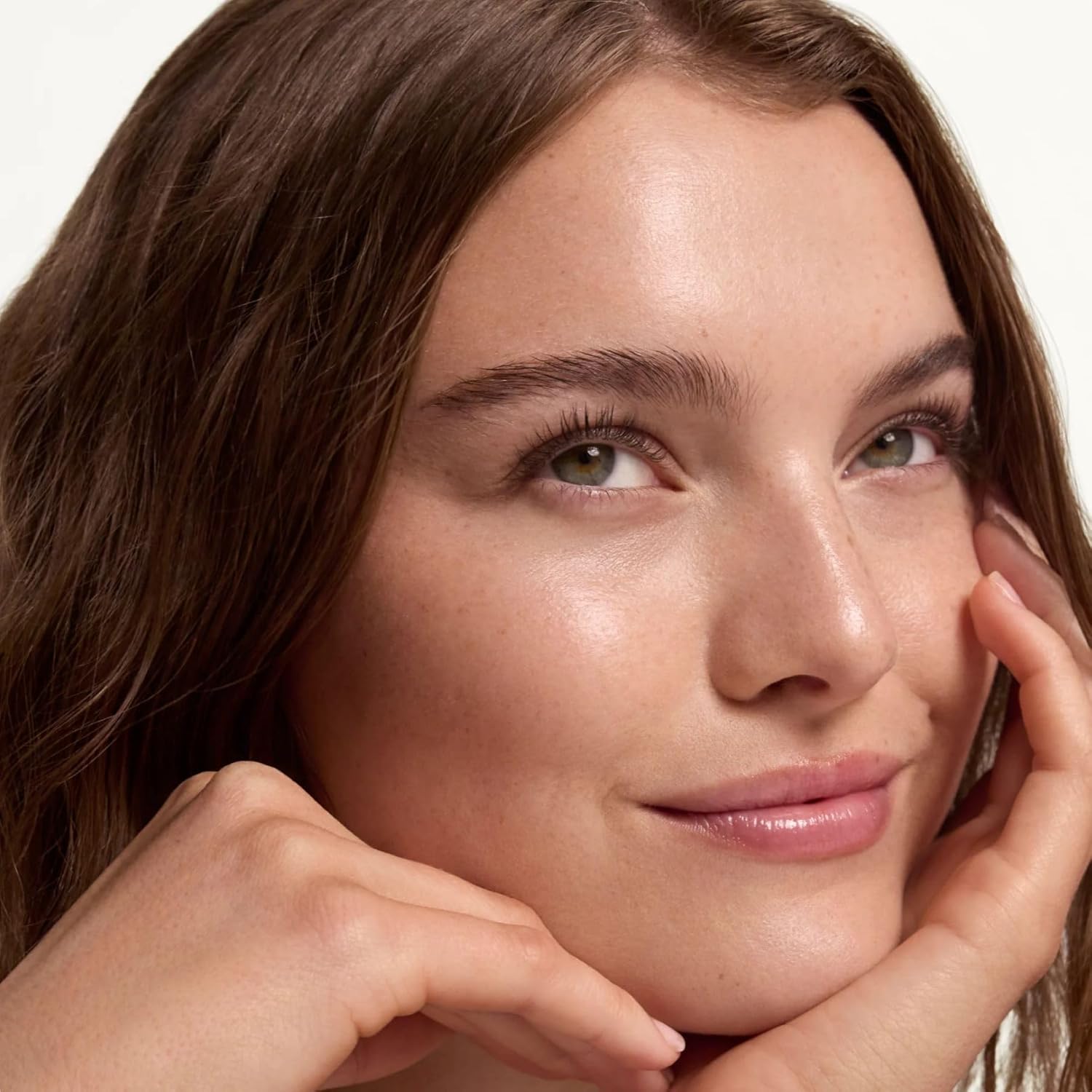 Summer Fridays Sheer Skin Tint - Tinted Moisturizer with Hyaluronic Acid - Helps Diminish Uneven Skin Tone - Sheer to Light Coverage - Shade 2.5 - Light with Cool Peach Undertones (1 Fl Oz) - Image 4