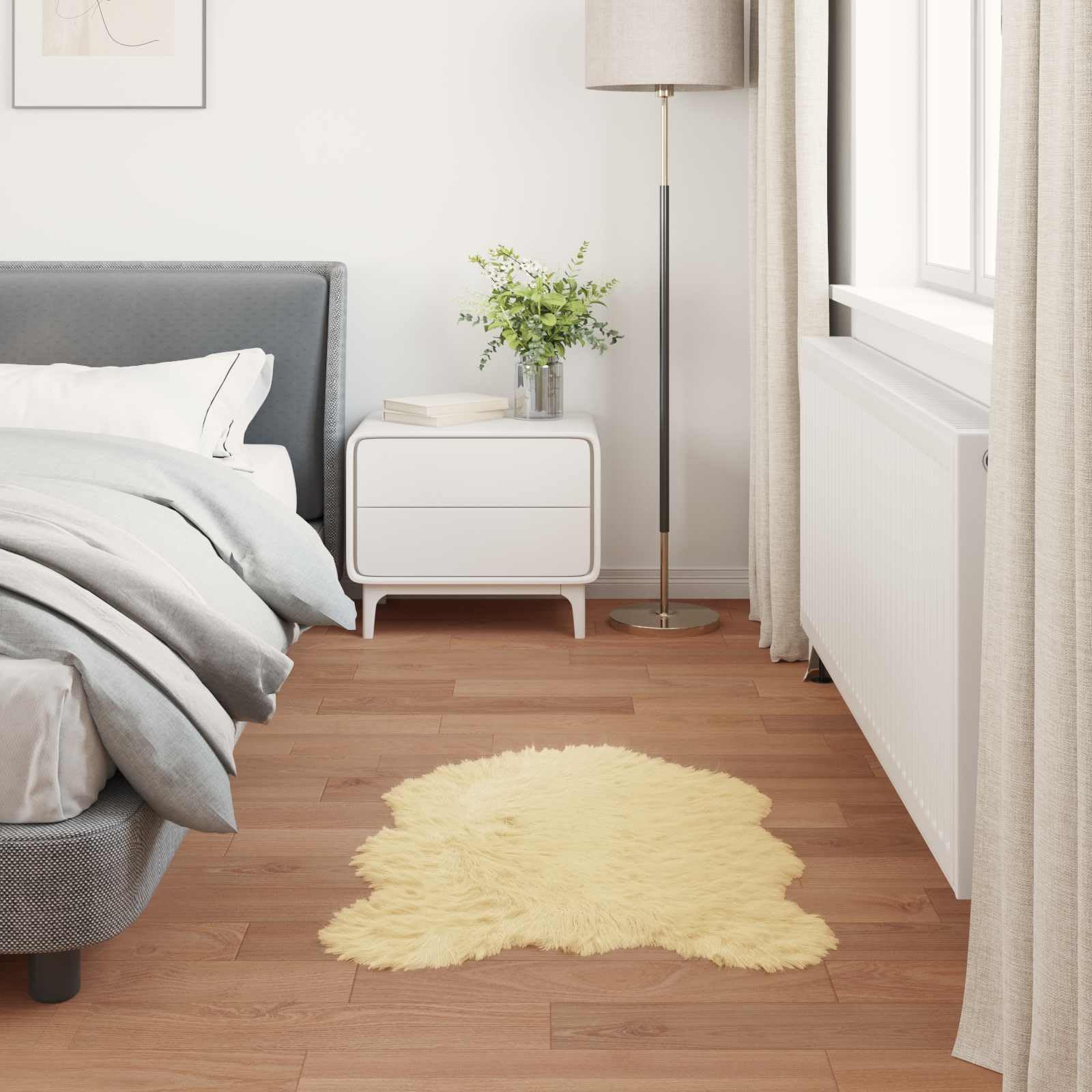 SYDE Dywan ze sztucznego futra kremowy 80 x 120 cm | Miękki, ciepły poliester na zimę, nowoczesny design, pranie ręczne, do użytku w pomieszczeniach