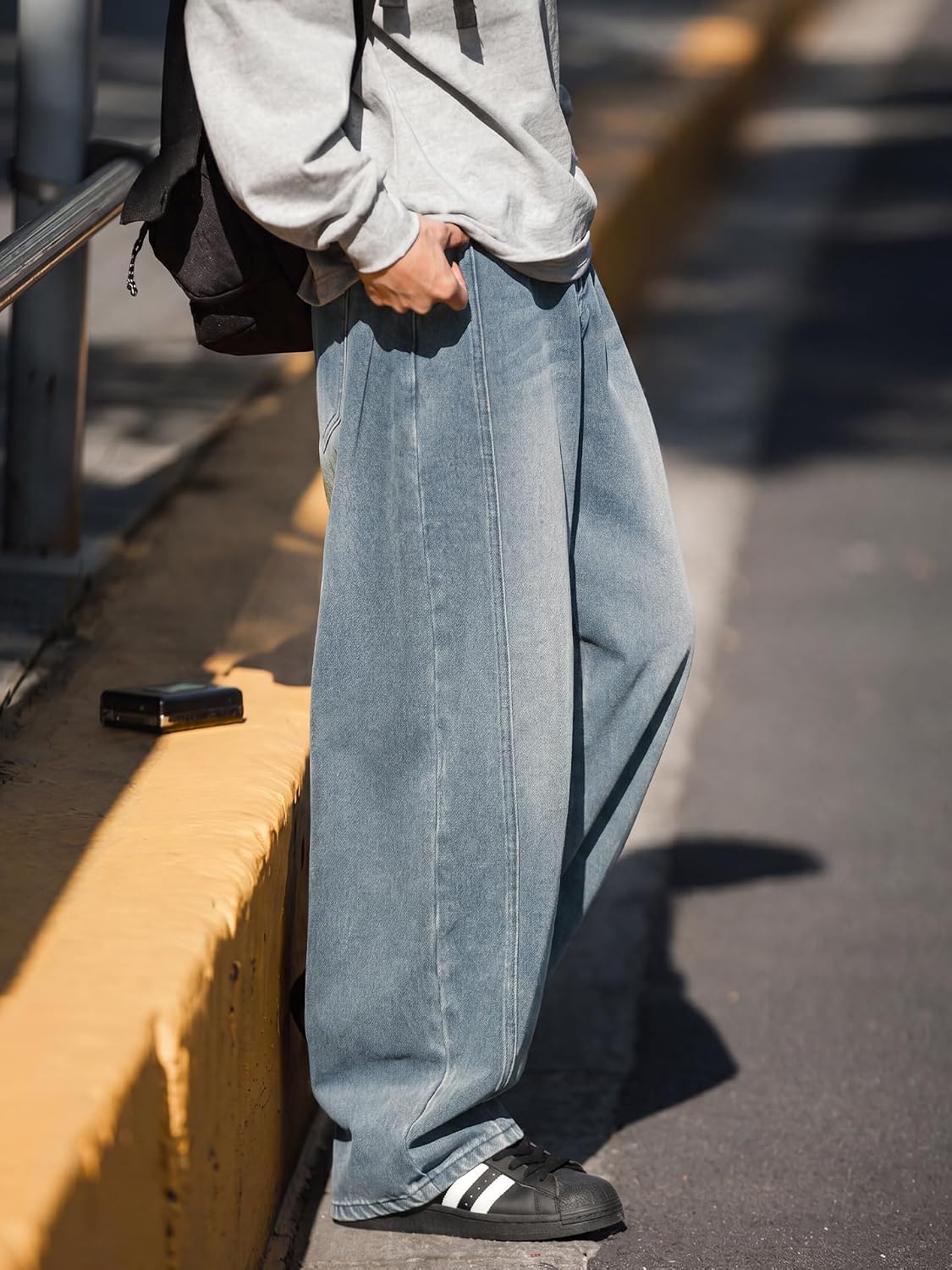 Mens Baggy Hip-Hop Jeans Wide Leg Loose Fit Denim Pants Y2K Vintage Streetwear Skater Jeans with Elastic Waist