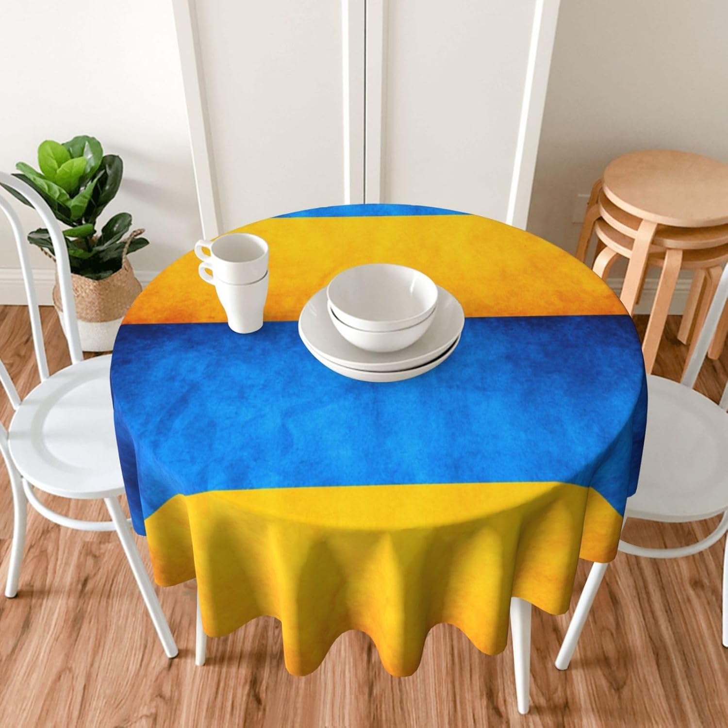 Ukrainian Flag Print Wrinkle Free Dining Table Cover for Birthday Party Farmhouse Tablecloths Up to 60 x 60 Inches