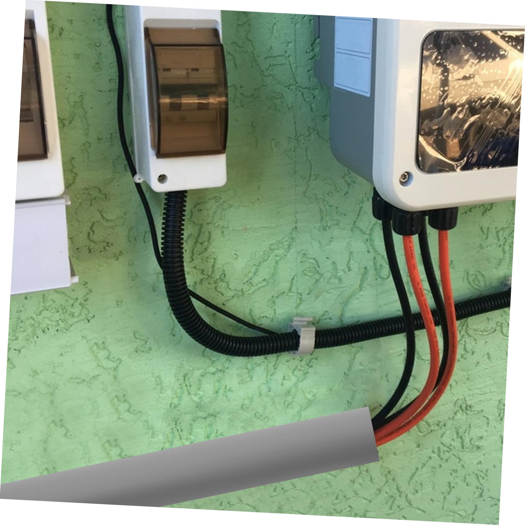 Uonlytech Nascondicavo Metallico Occultatore di Cavi Copertura per Cavi Nascondicavo per Cavo di Alimentazione Copertura per Parete Fissaggio e Protezione per Uso Domestico e Ufficio