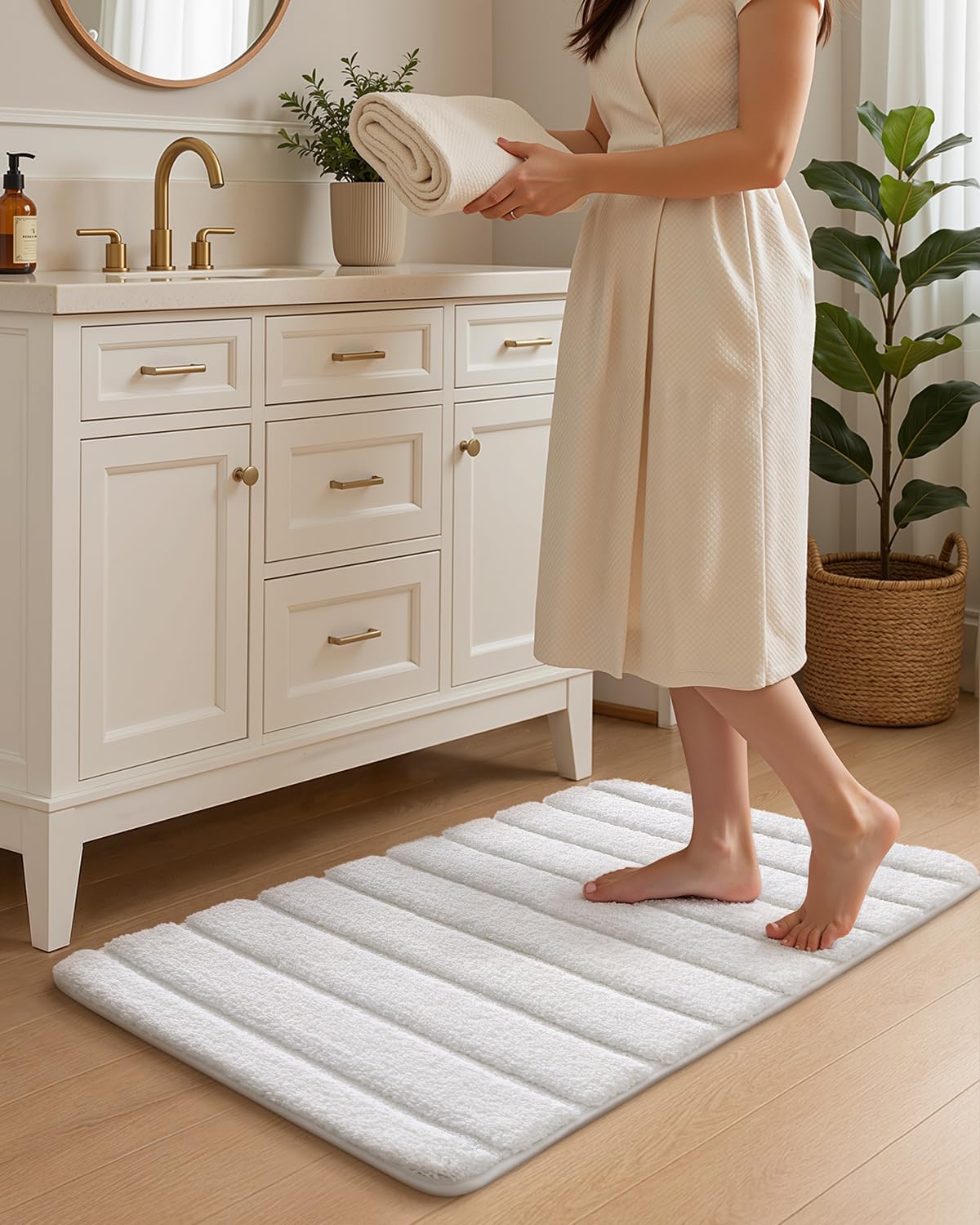 Color&Geometry White Bathroom Rug,Absorbent and Ultra Soft Plush Bath Mat for Bathroom,Non Slip Rugs with Rubber Backing, Quick Dry, Washable Shower Mat for Shower Floor,24"x60"