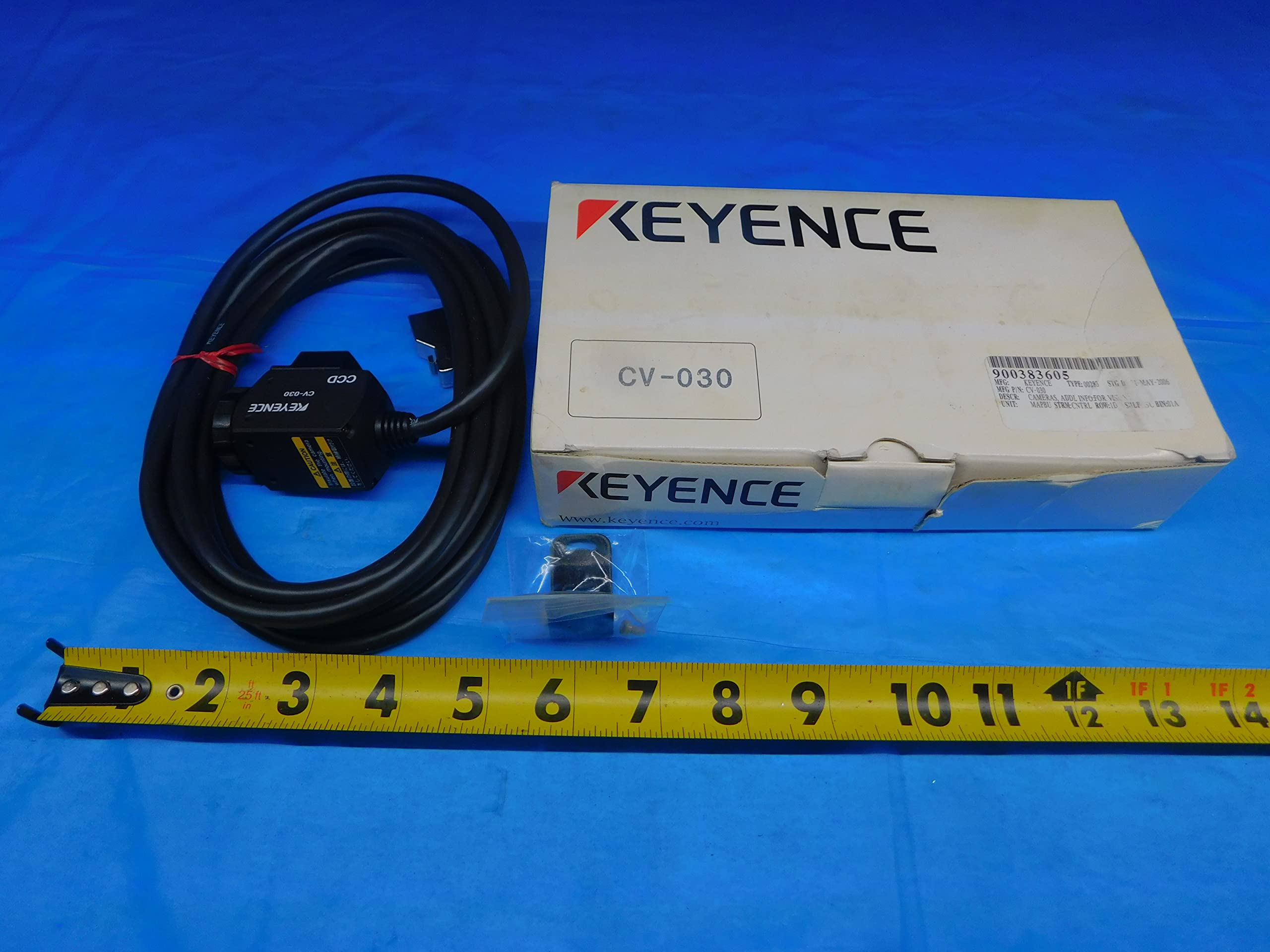 Amazon.co.jp: KEYENCE CV-030 マシンビジョン 1/5インチ CCD カメラ