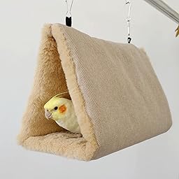 鳥たちの寝床 三角ハウス インコ おもちゃ 掛ける鳥の巣 ハンモック ペット 用 テント いんこおもちゃ かわいい 寝袋 無地 厚みふわふわ 暖かい Cave Bed 遊び場 保温 寒さ対策 鳥の おもちゃ 鳥用品 文鳥 鸚鵡 小動物 ハウス 冬 フックとチェーン付き 両側開放型-S ベージュ