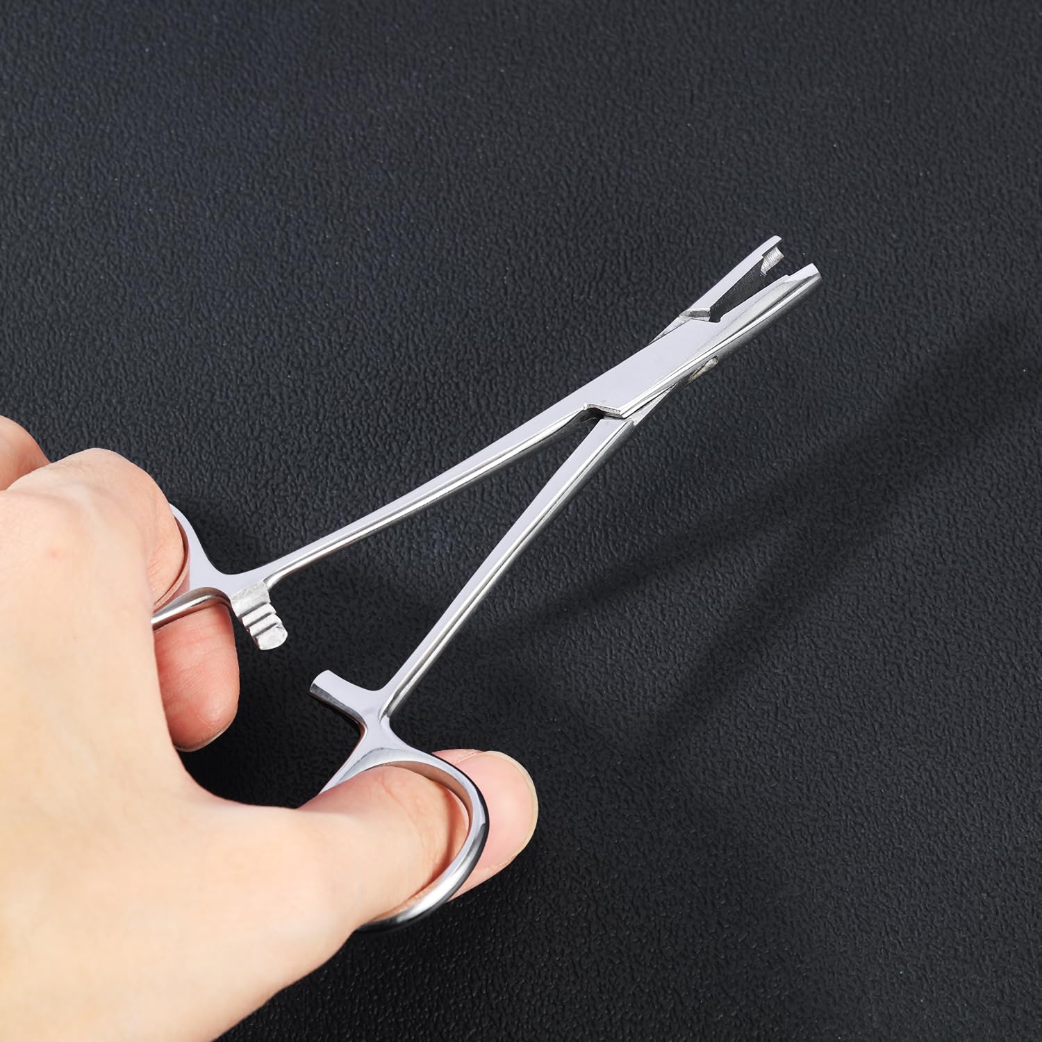 Piercing Clamps Ear Nose Septum Piercing Piercing Tool for All Piercings 316L Stainless Steel Ear Lip Nose Belly Navel Tongue Body Piercing Kit （4mm）