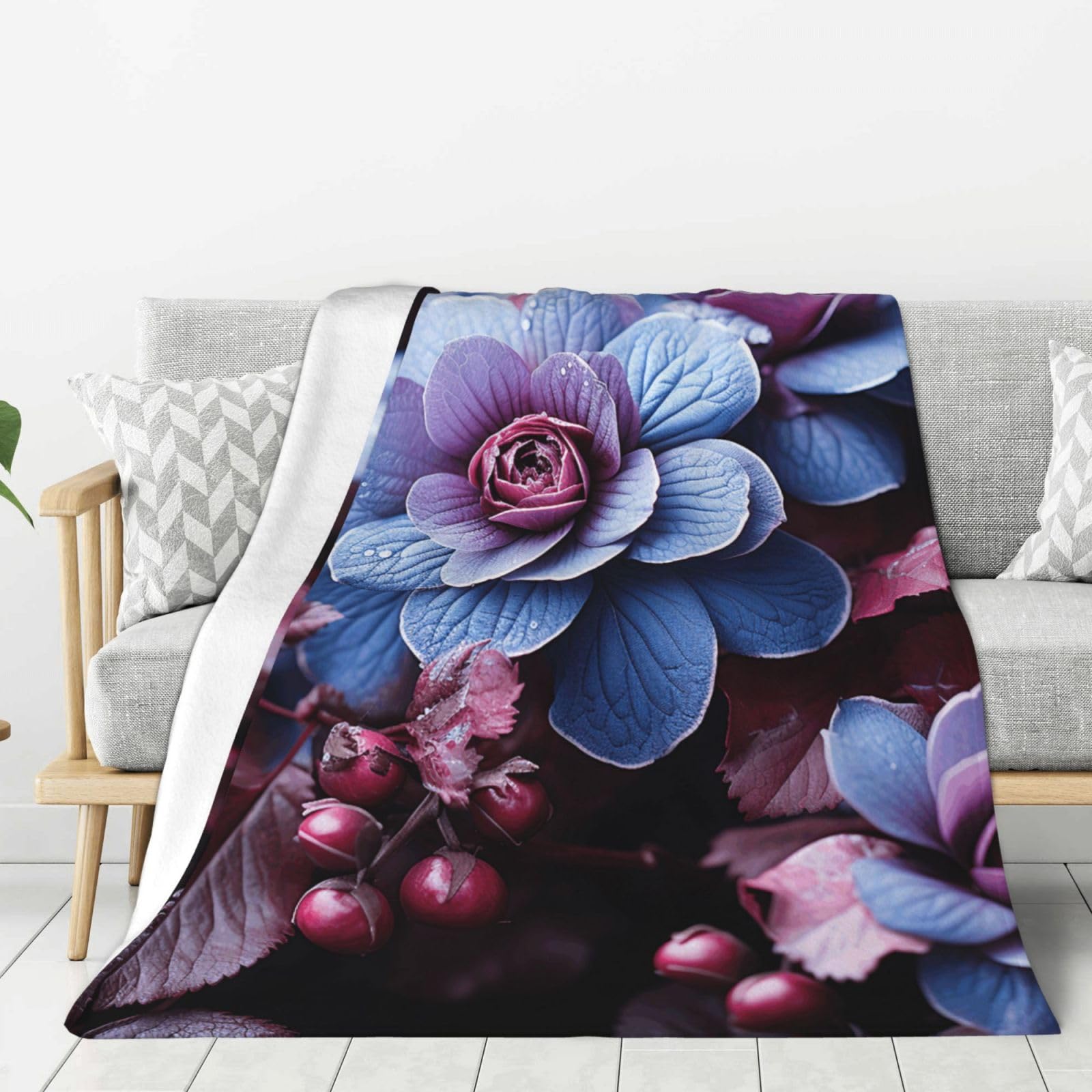 Purple Flowers with Leaves Throw Blanket Plush Flannel Fleece Blanket, Soft Lightweight Cozy Blankets 40"X30" for Bed Couch Sofa Travel