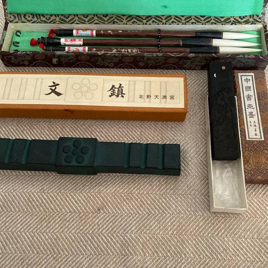 中国書筆と墨のセットです Amazon | 書道筆 中国筆 筆記筆 絵筆 墨筆セット 中国書道筆