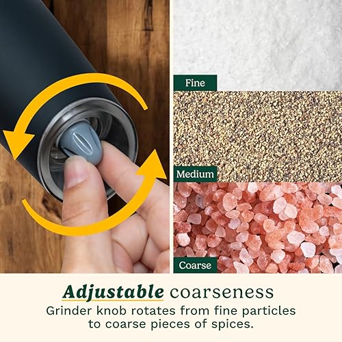 Vista 4 de Cuisinart CSS-2424 Molino de especias de sal y pimienta por gravedad con luz LED azul, capacidad de 2/3 taza