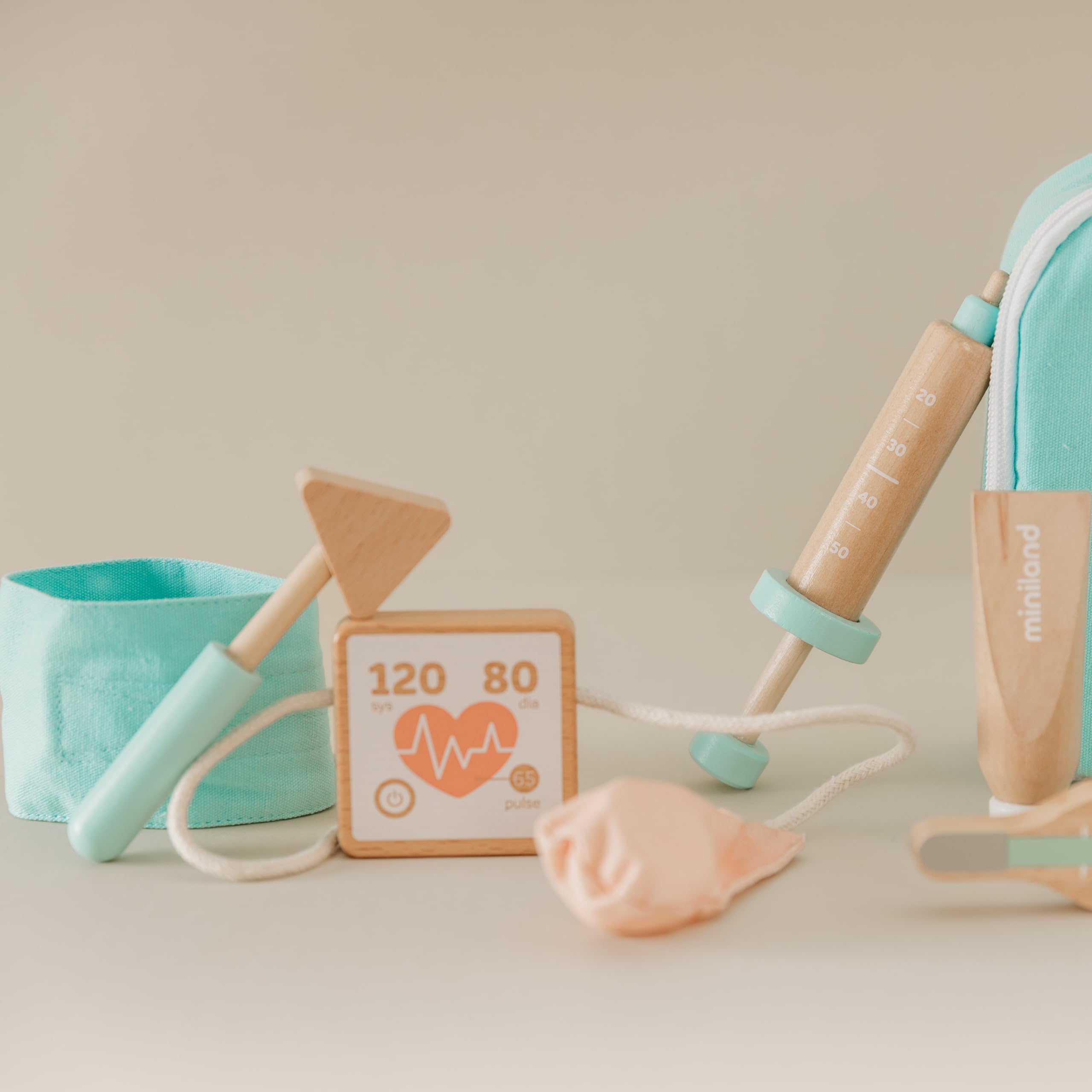 Miniland Set medico in legno per bambole