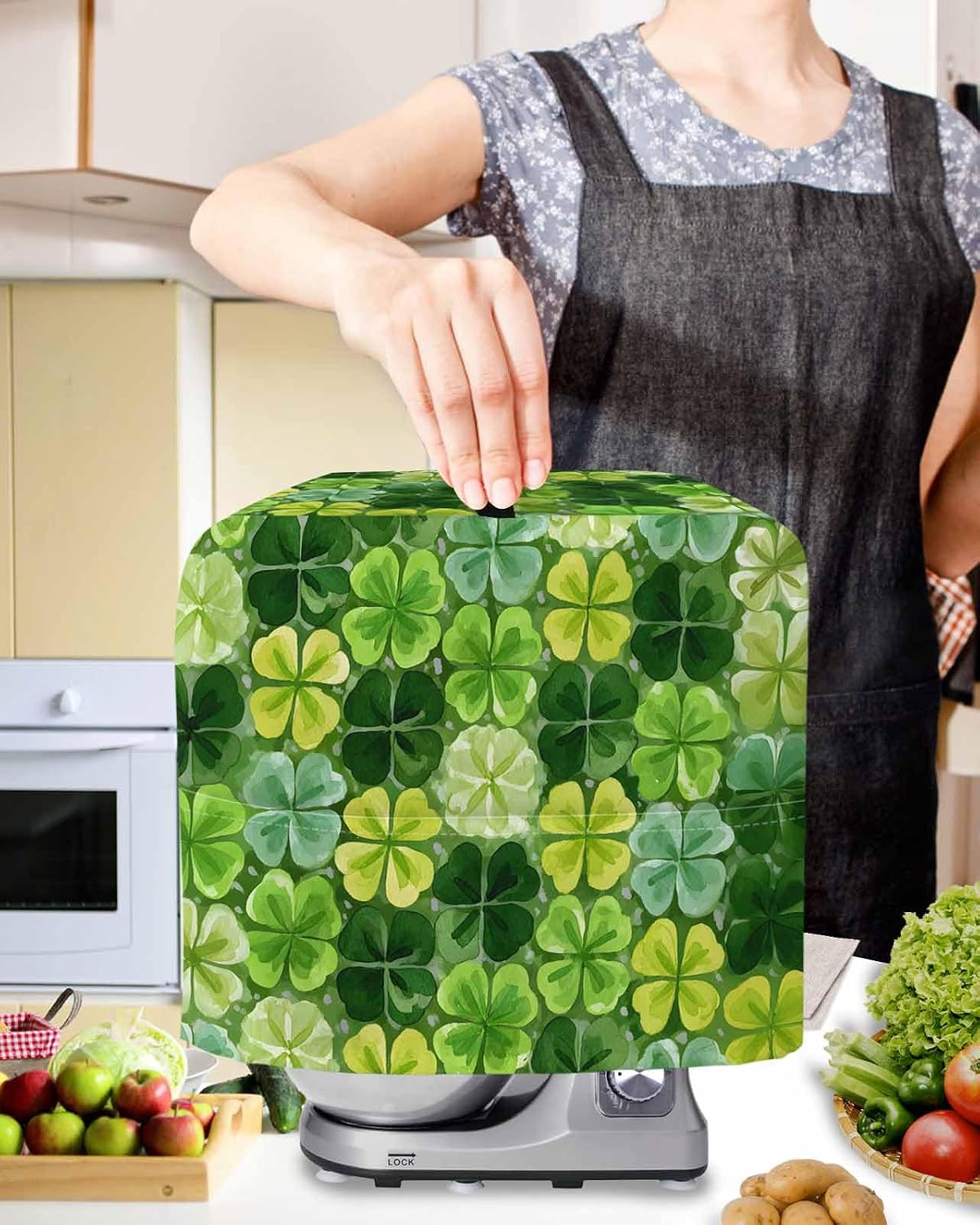 St. Patrick's Day Stand Mixer Cover with Storage Pocket, Waterproof Kitchen Mixer Covers, Watercolor Green Lucky Shamrocks Spring Leaves Kitchen Appliance Dust Cover Compatible with 4/4.5 Quart Mixers