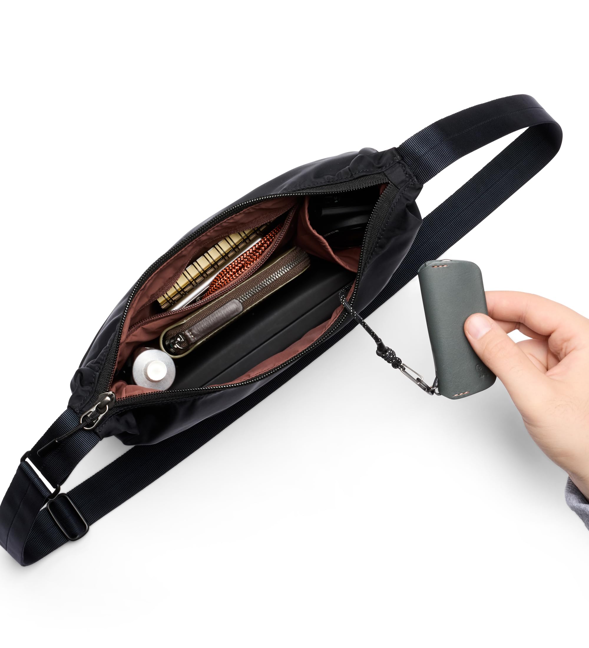 Bellroy Laneway Crescent Bag 2,5L, Mini borsa a tracolla - Ink