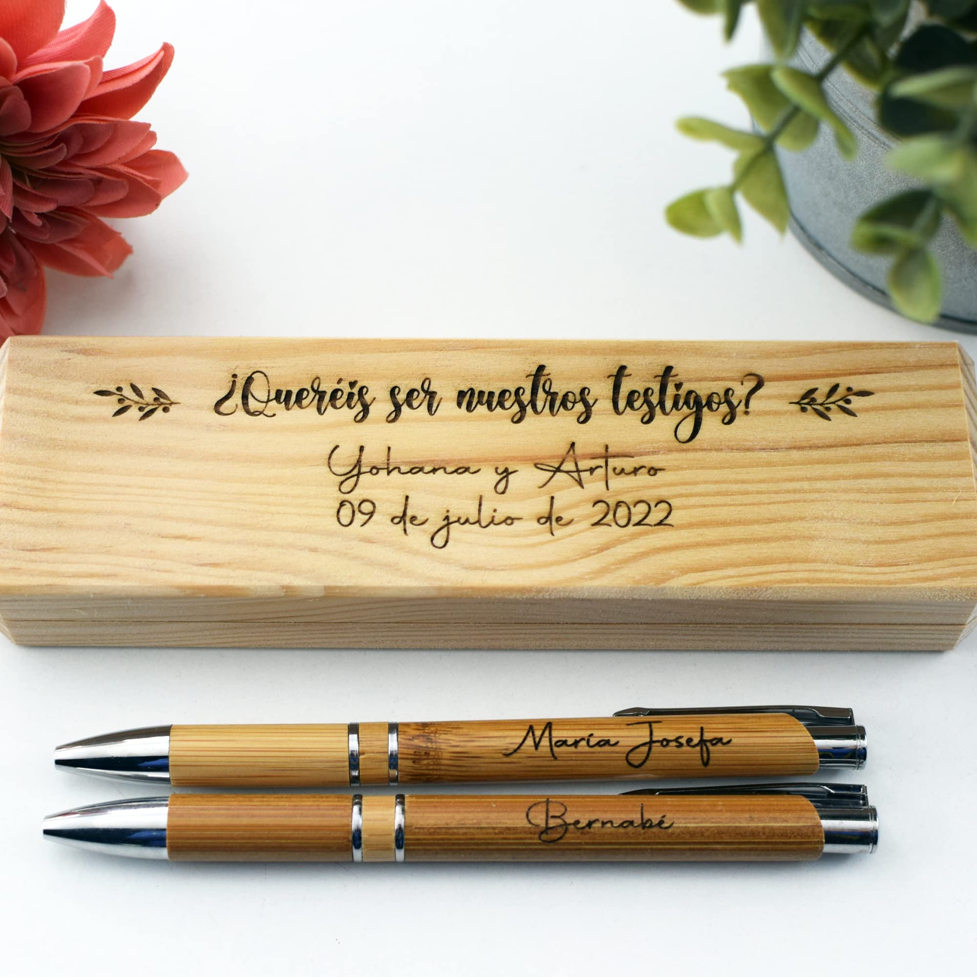 Bolígrafos personalizados con caja de madera grabada testigos de boda DOBLE