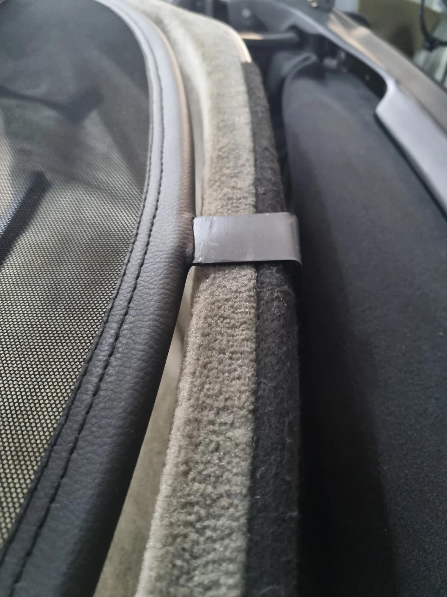 Déflecteur de vent noir pour Alfa Romeo Spider 1995-2005 | Filet Anti-Remous Coupe | Déflecteur d'air
