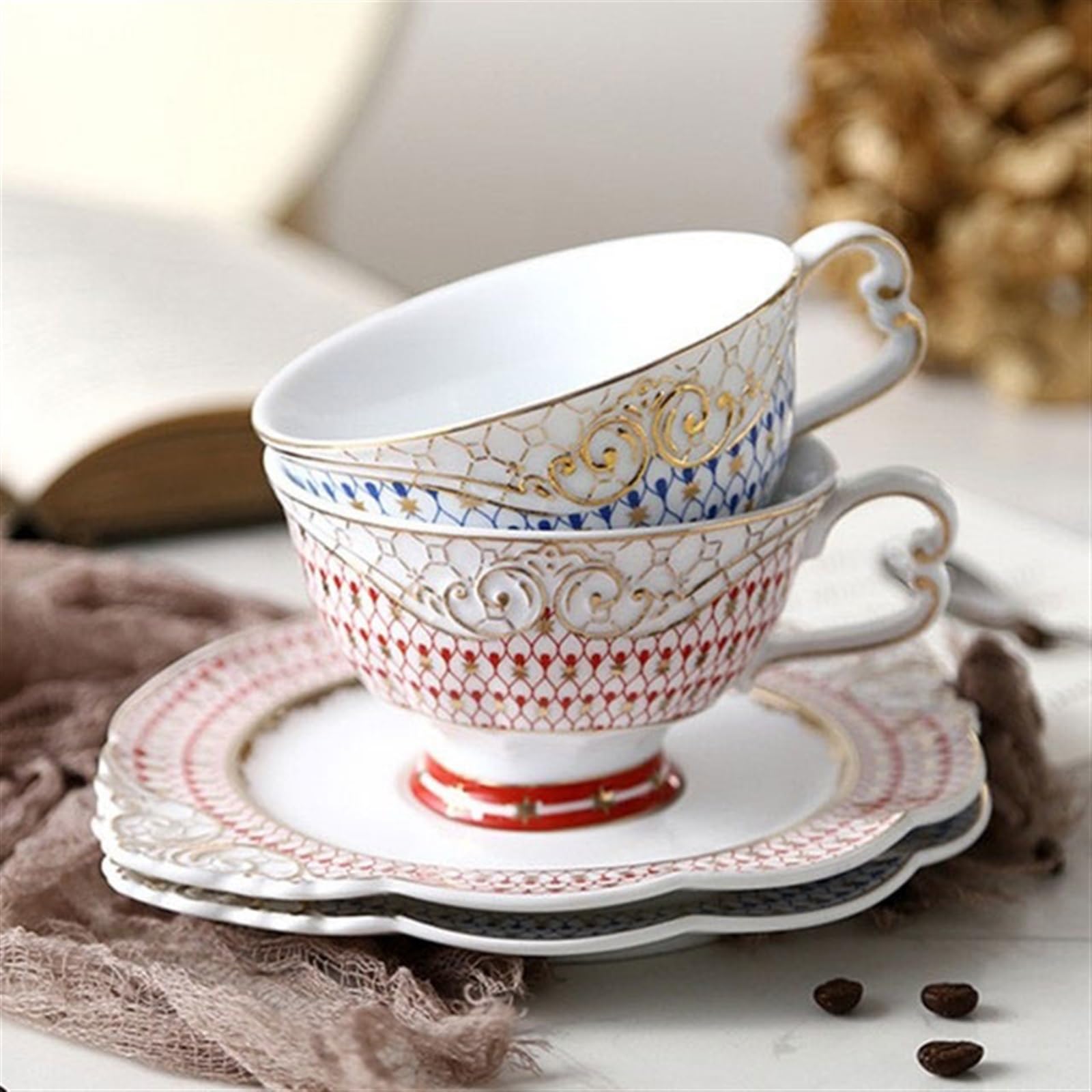 Tasse Tasses Tasse à café en céramique de luxe légère 200ml, tasse thé fleurs Style anglais, ensemble soucoupes avec cuillère(Red)