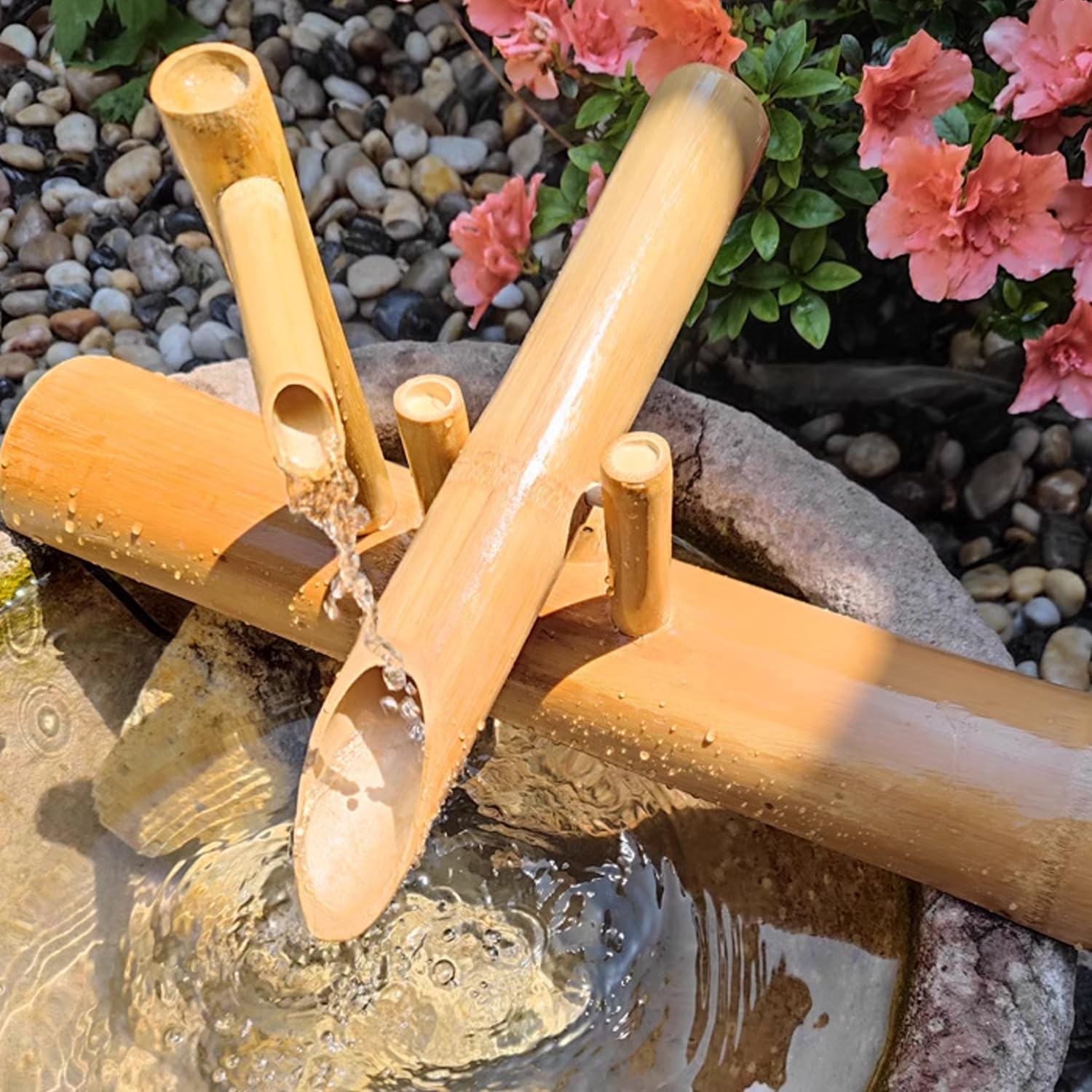 Fontana d'acqua in bambù solare con pompa e filtro per esterno decorazione