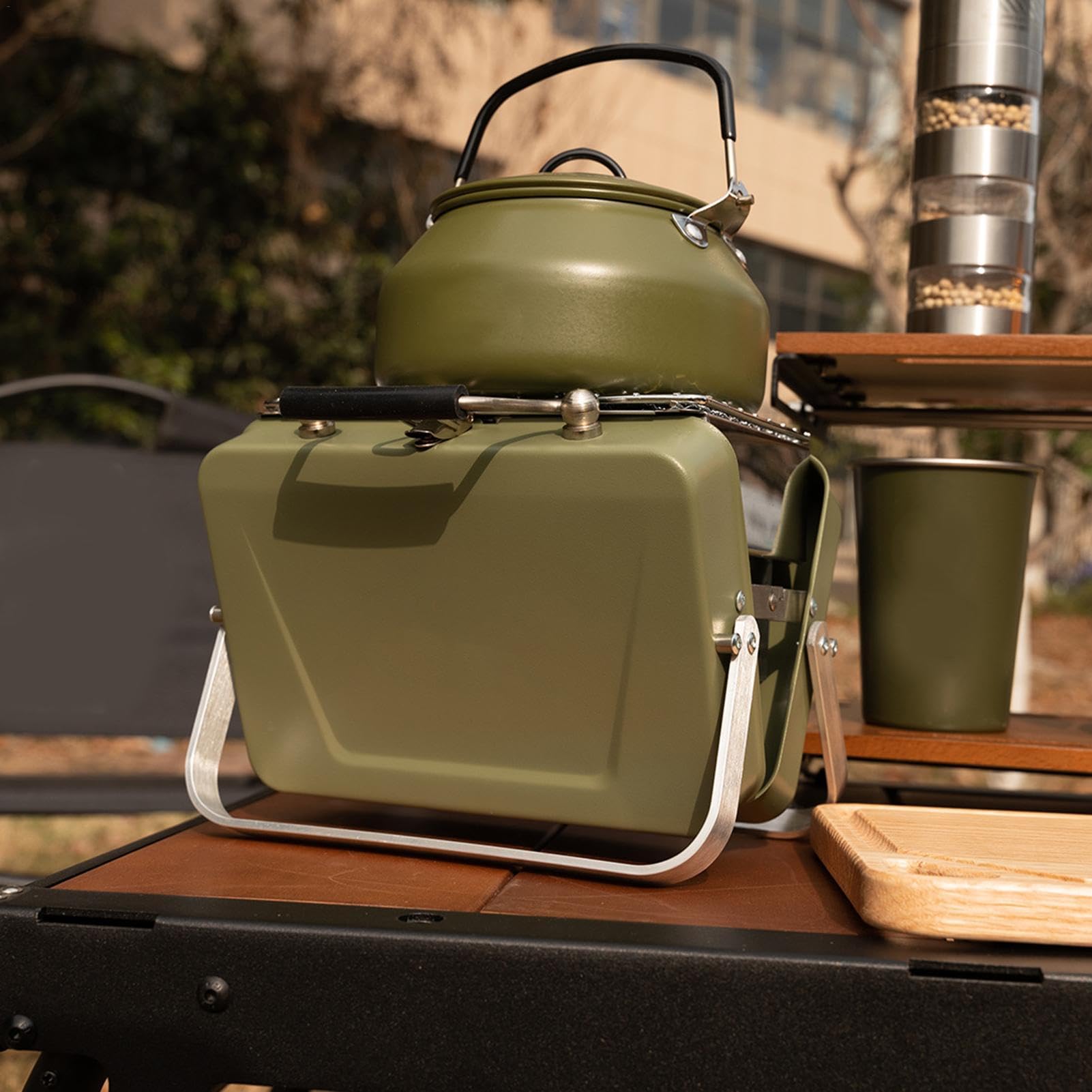Przenośny grill na węgiel drzewny, kompaktowy grill na węgiel drzewny