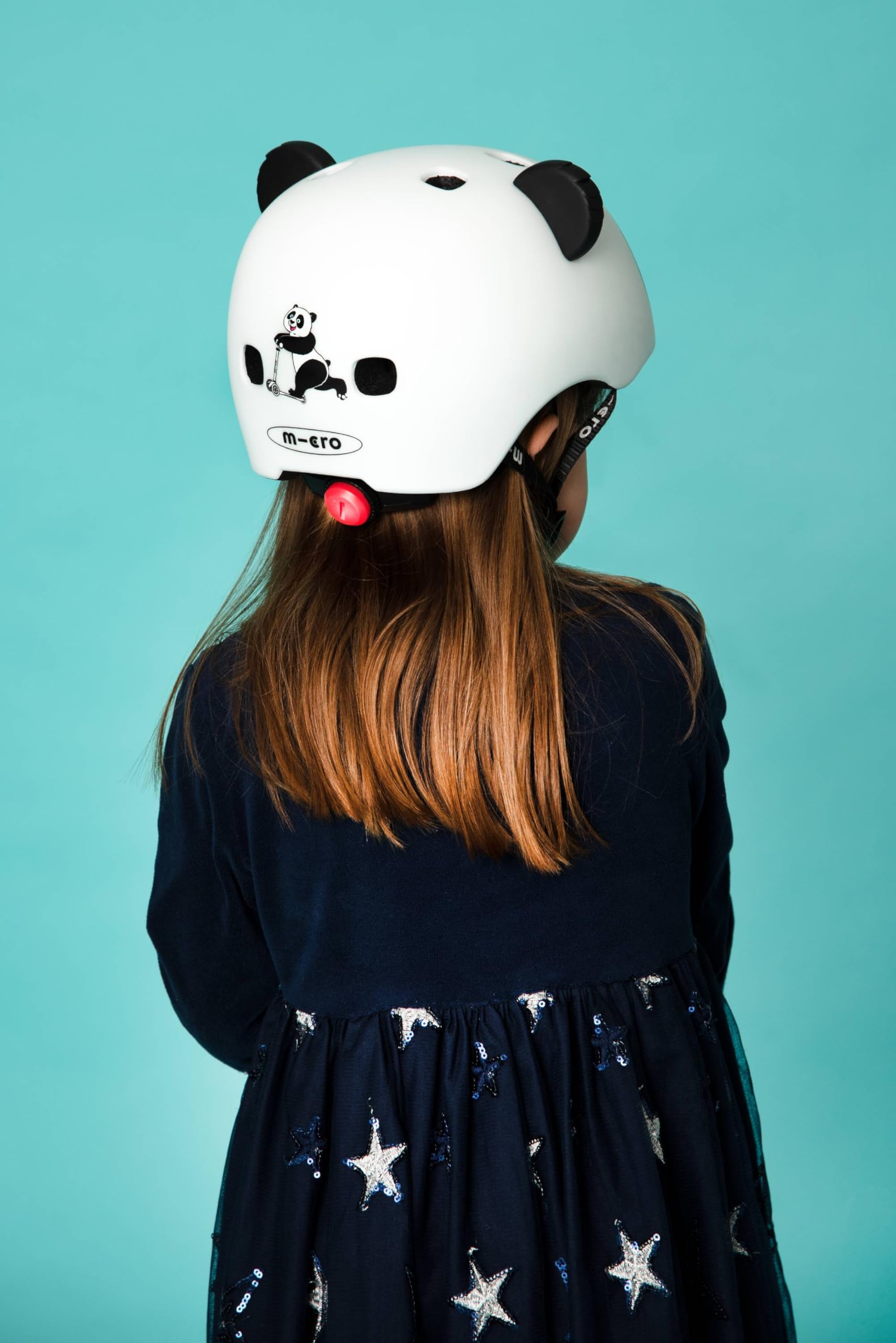 Micro® | Casco 3D Infantil | Protección para Patinete o Bicicleta | Luz Trasera de Seguridad 3 Posiciones | Ultraligero 250 Gramos | Cierre Magnético | Niños y Niñas
