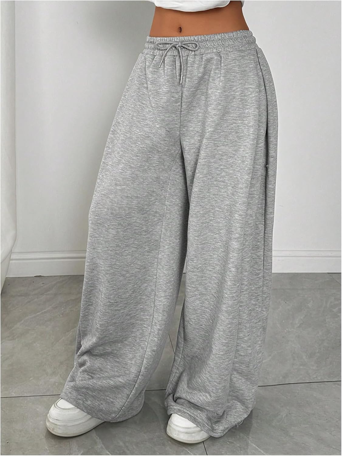 WDIRARA Women's Plus Size Baggy Sweatpants Drawstring Waist Wide Leg Athletic Track Pants - Image 4