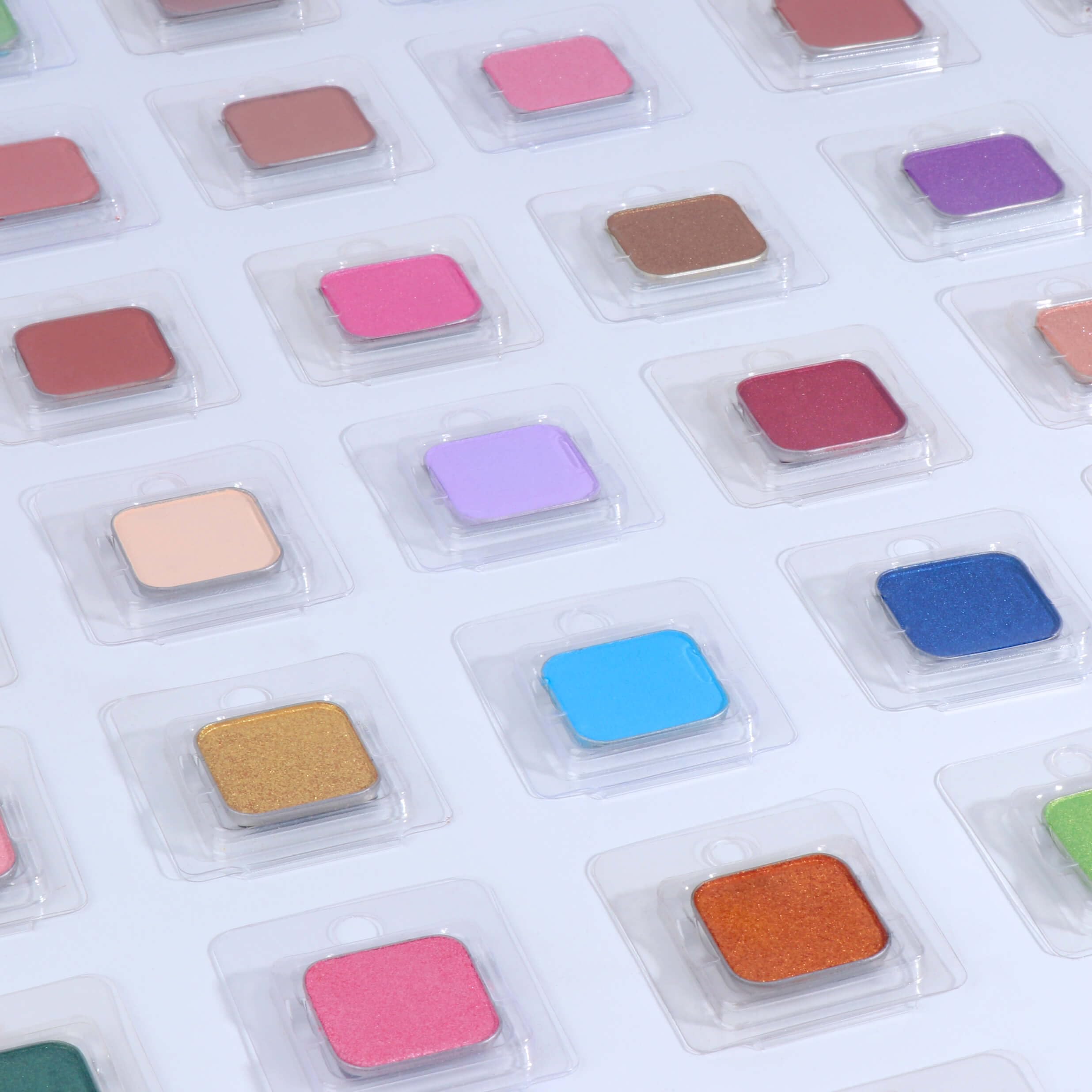 Sombra de ojos magnética de un solo color mate con bandeja de metal, color nude natural de larga duración, base para looks de ojos ahumados, para paleta magnética vacía (tesoro taupe) 5