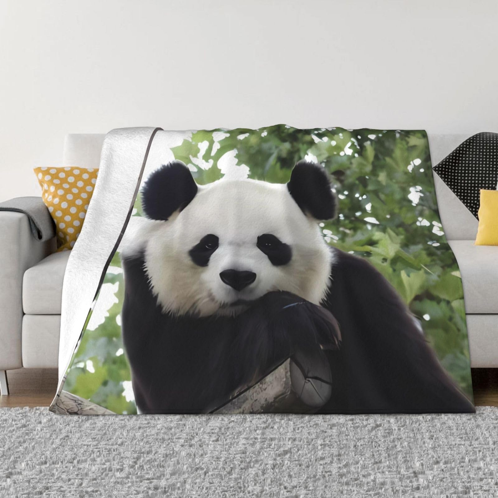 Couverture panda en flanelle polaire pour des soirées cocooning douillettes au salon