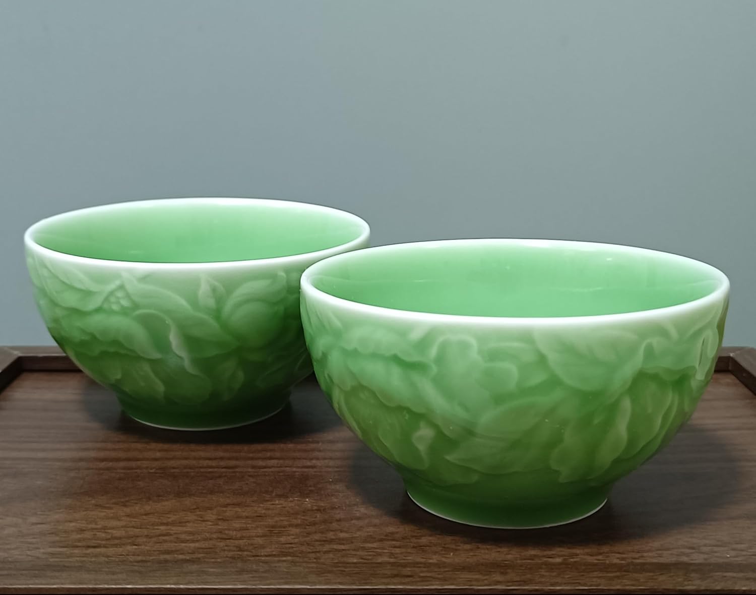 Longquan celadon 4.5-inch ceramic rice bowl, used to hold snacks, ice cream, dessert bowls, soup bowls,10-oz natural mineral glazed lead-free celadon bowls (Camellia green 2)